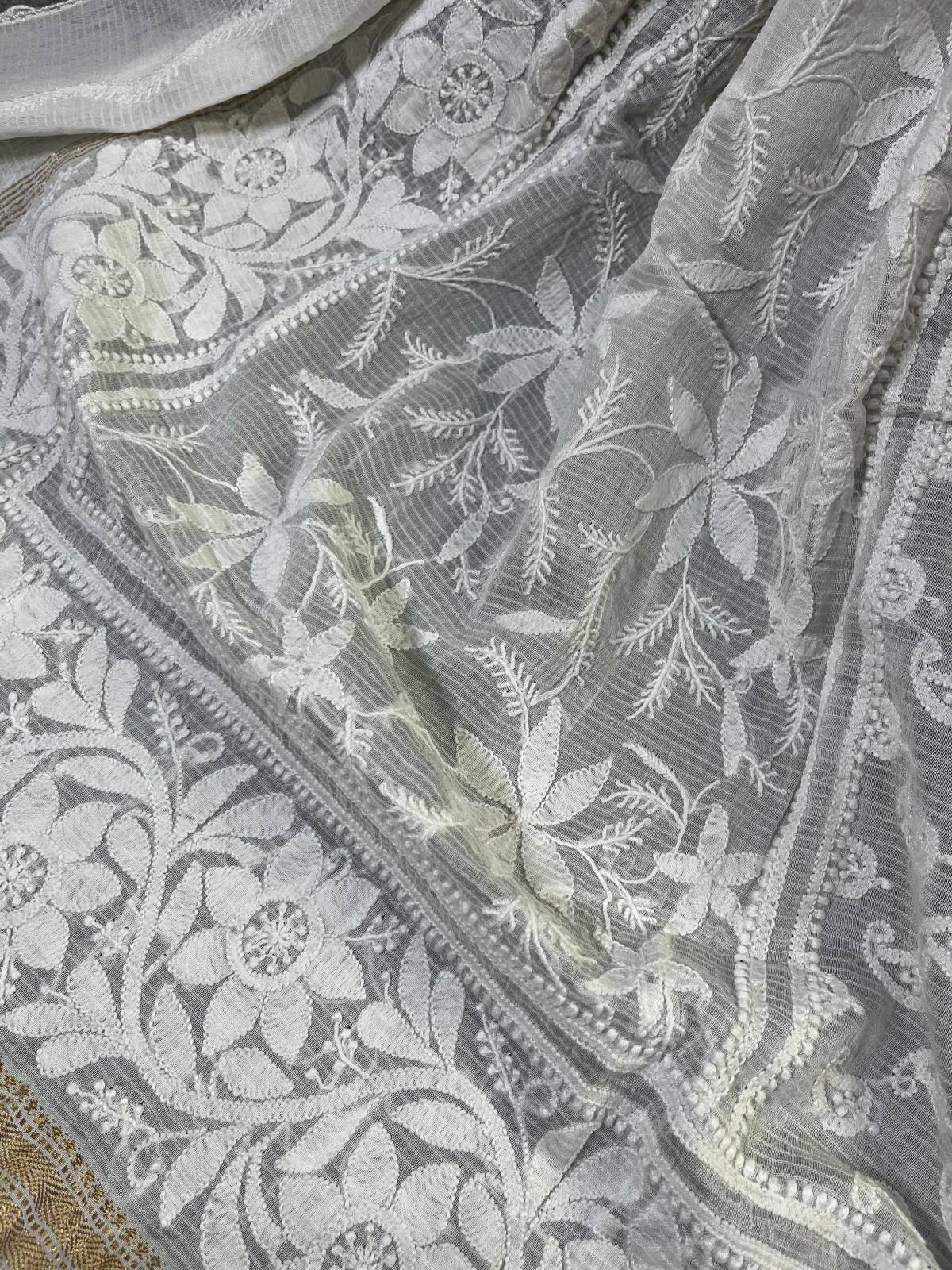 WHITE COTTON PURE HANDLOOM LUCKNOWI DUPATTA