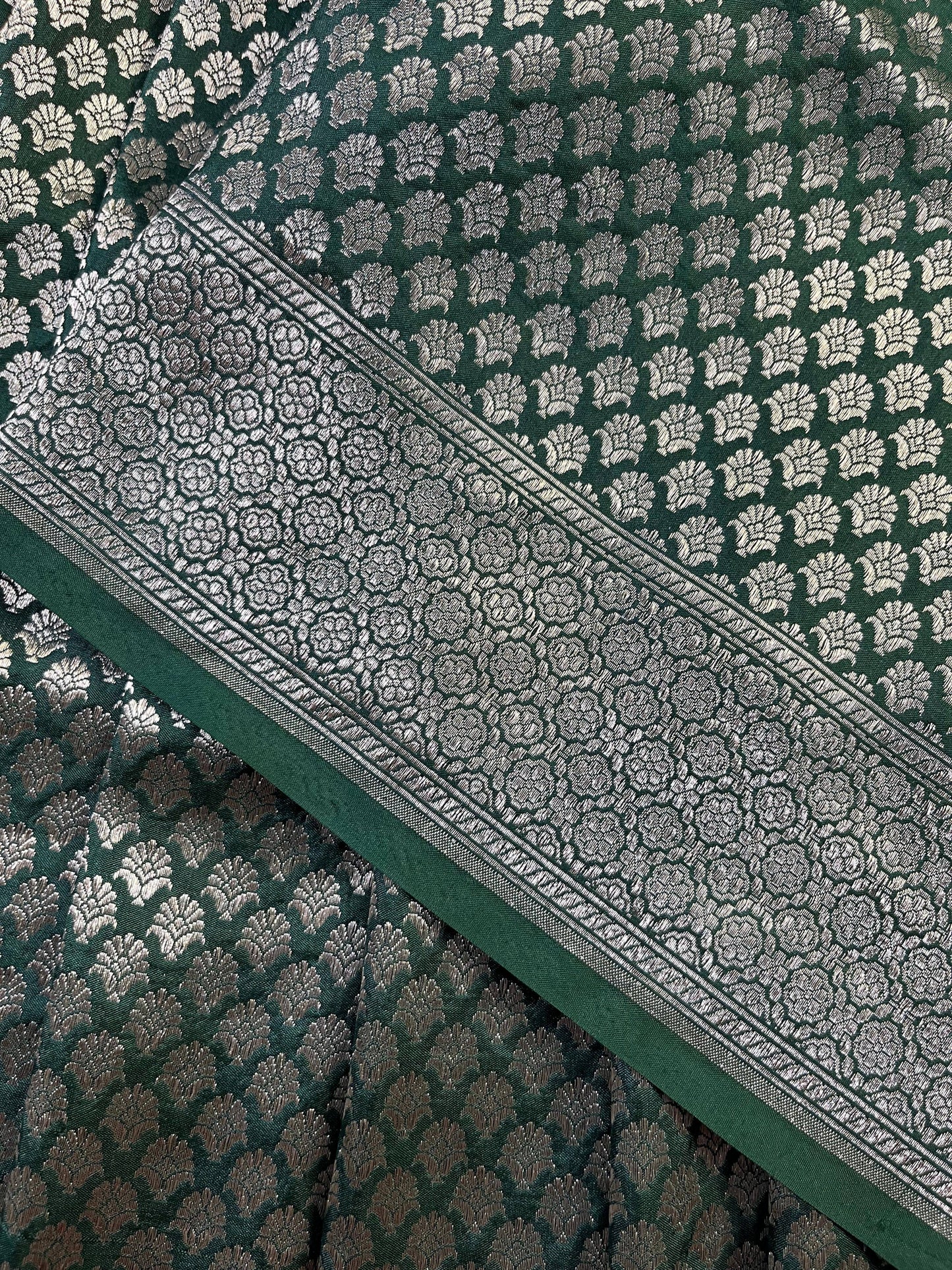 GREEN CHINIYA SILK PURE HANDLOOM BANARASI SAREE