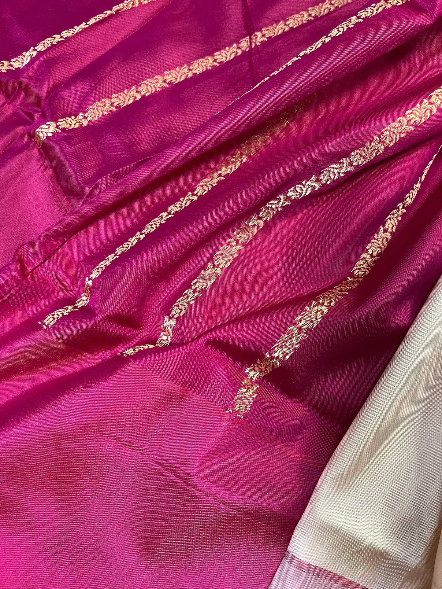 OFF WHITE SILK PURE HANDLOOM BANARASI SAREE