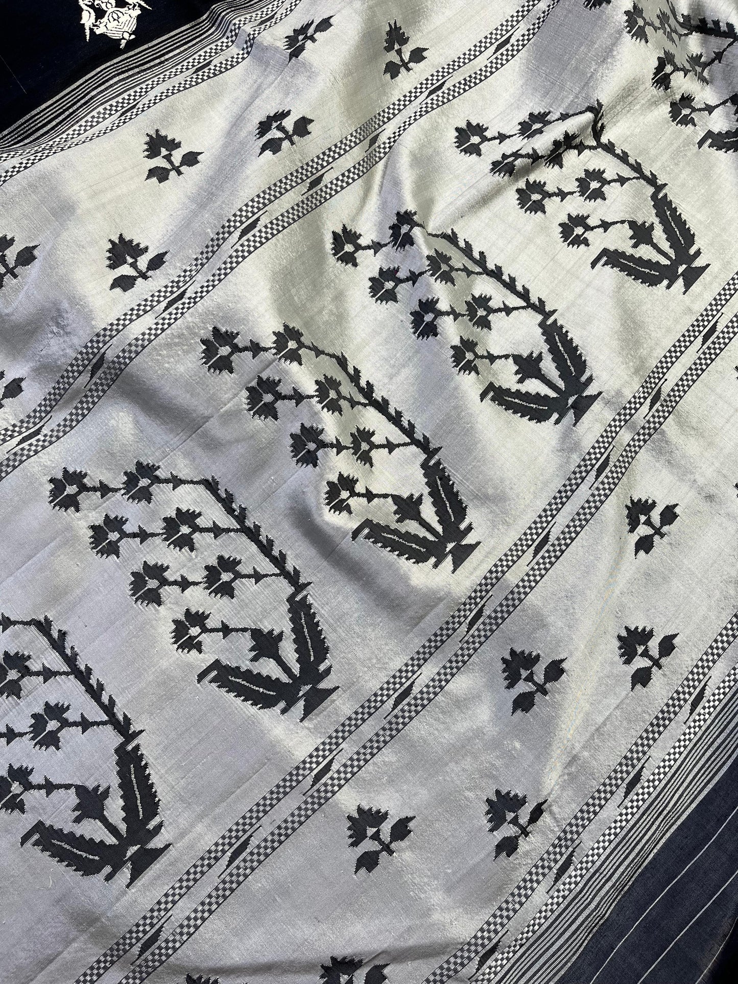 NAVY BLUE LINEN PURE HANDLOOM PAITHANI SAREE