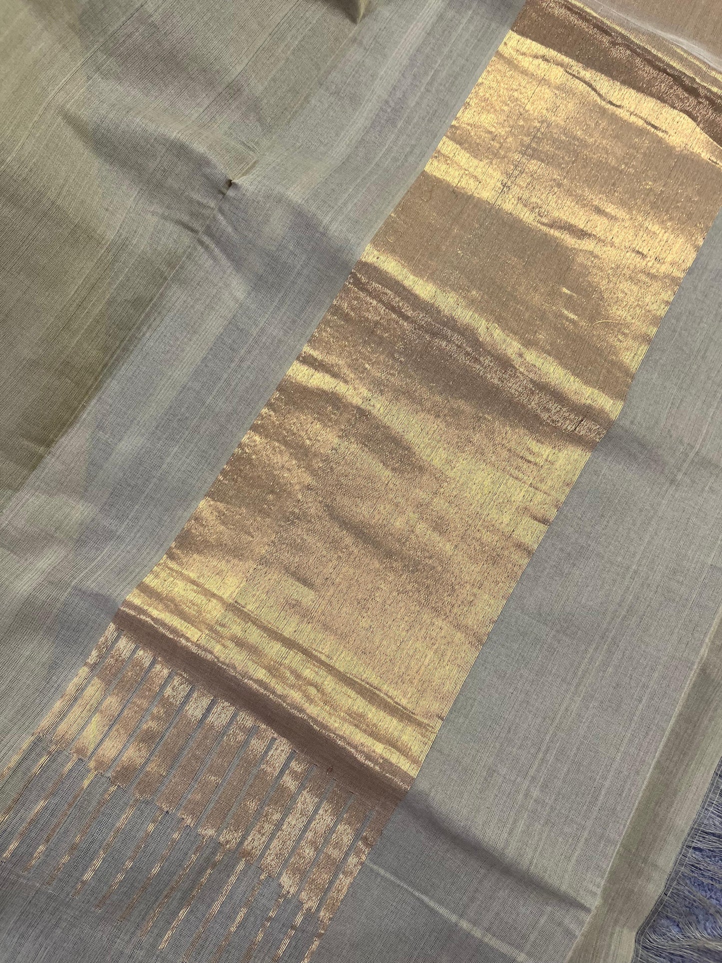OLIVE GREEN PURE HANDLOOM PONDRU KHADI SAREE