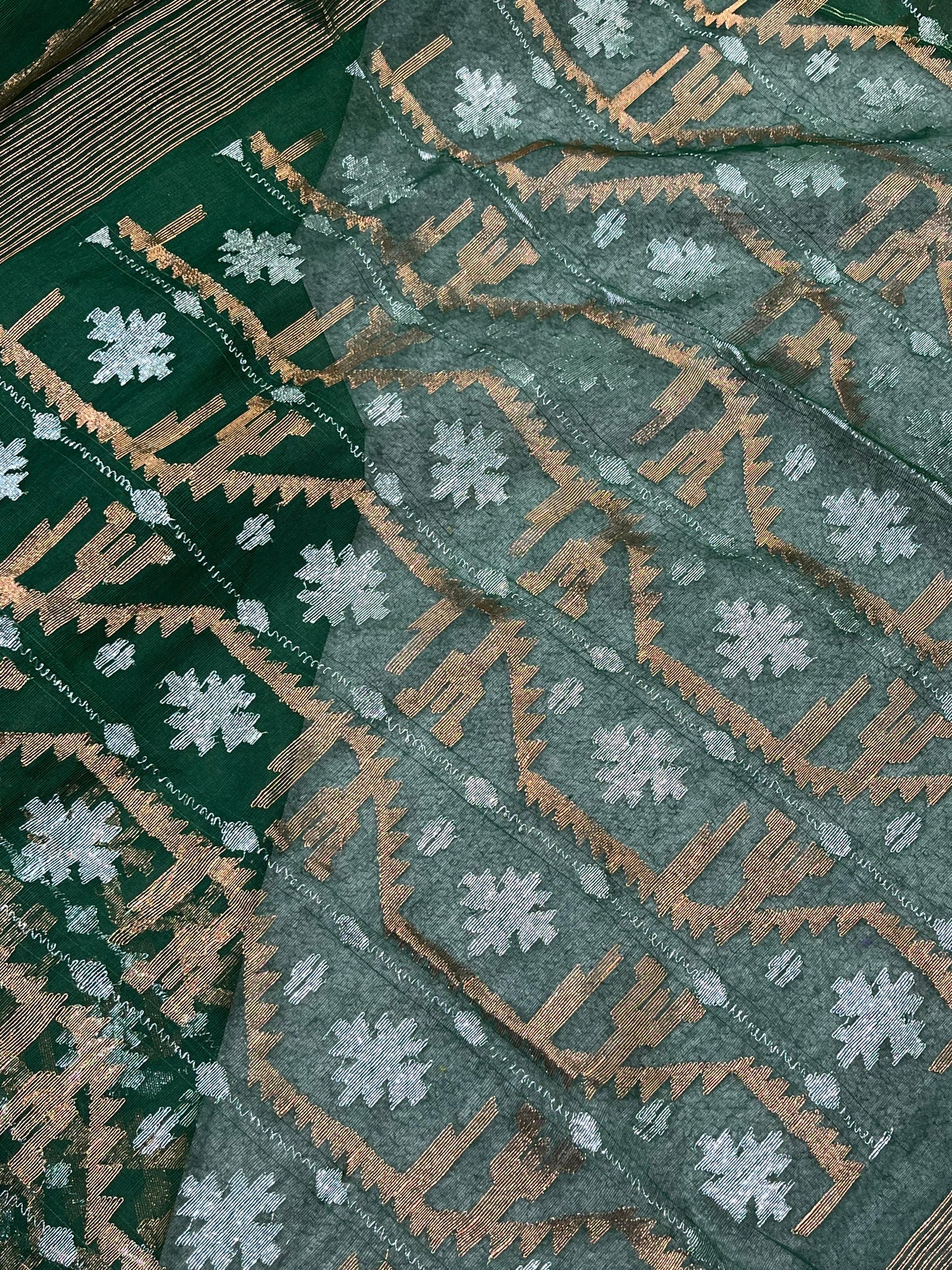 GREEN EXCLUSIVE PURE HANDLOOM DHAKAI JAMDANI SAREE