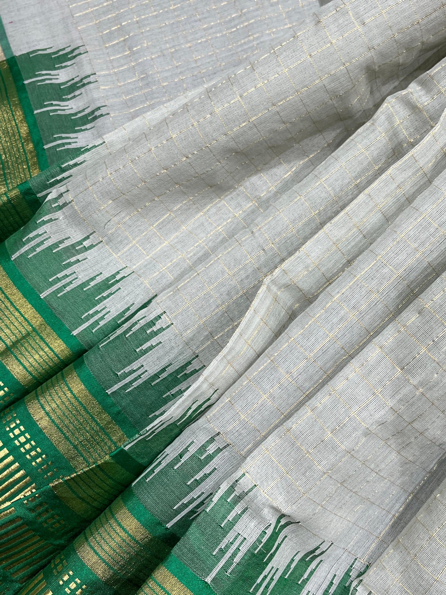 GREY PURE HANDLOOM PONDRU KHADI SAREE