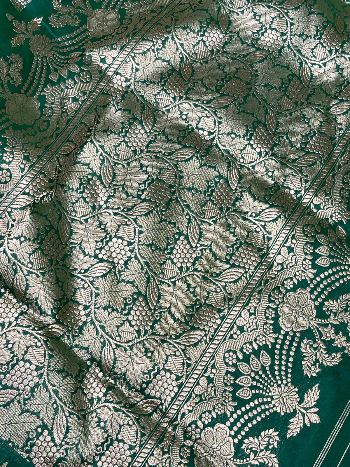 GREEN SILK PURE HANDLOOM BANARASI SAREE
