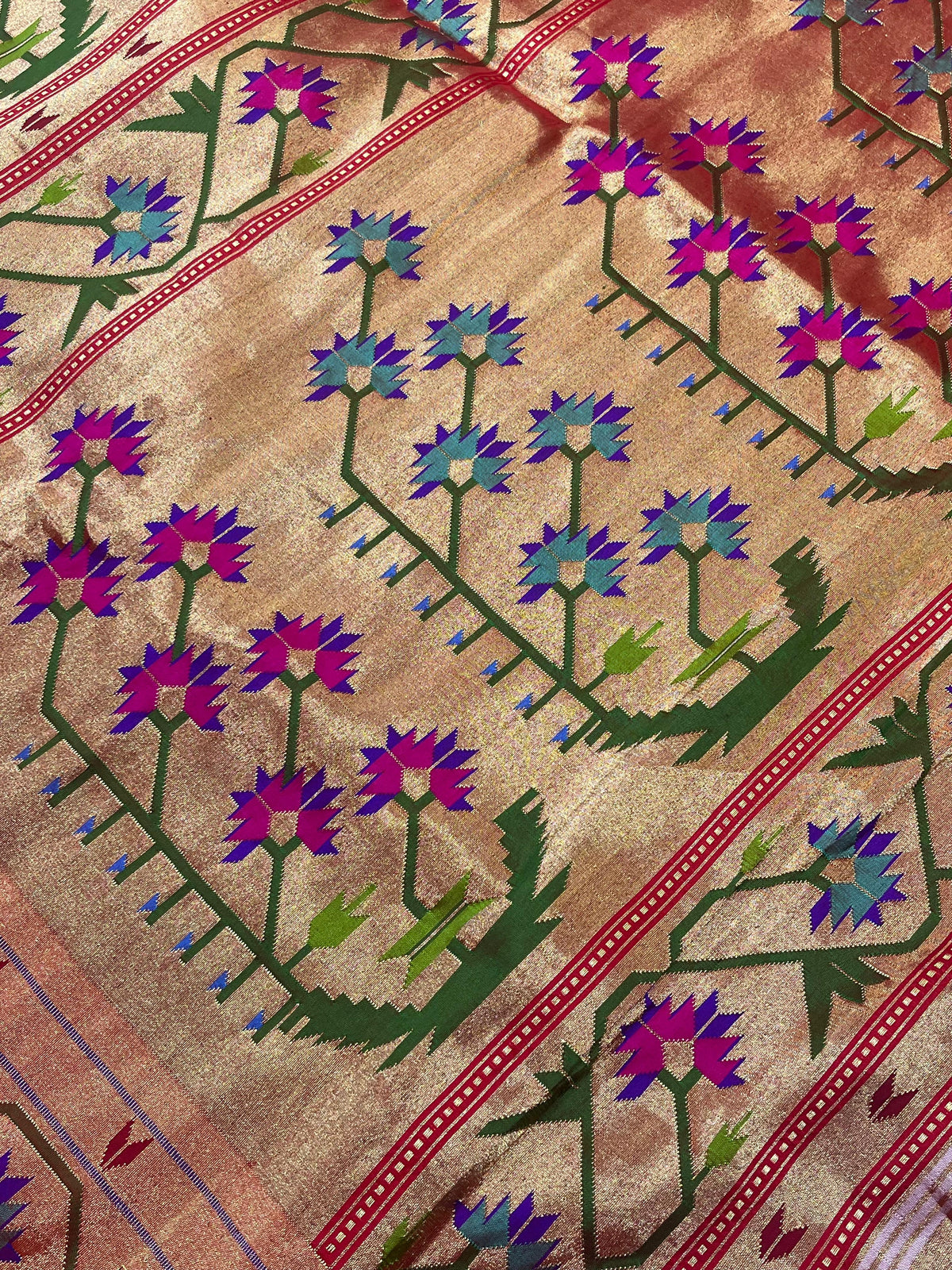 WHITE SILK PURE HANDLOOM PAITHANI SAREE