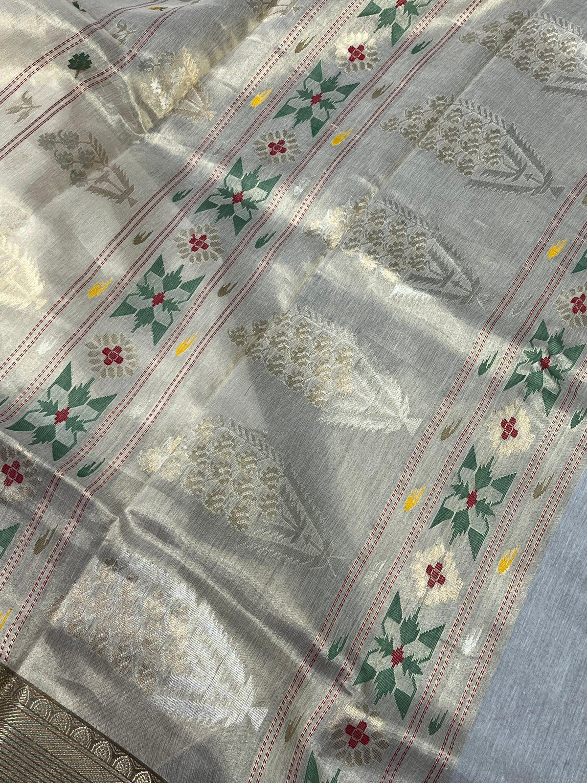 IVORY MUL COTTON PURE HANDLOOM CHANDERI SAREE