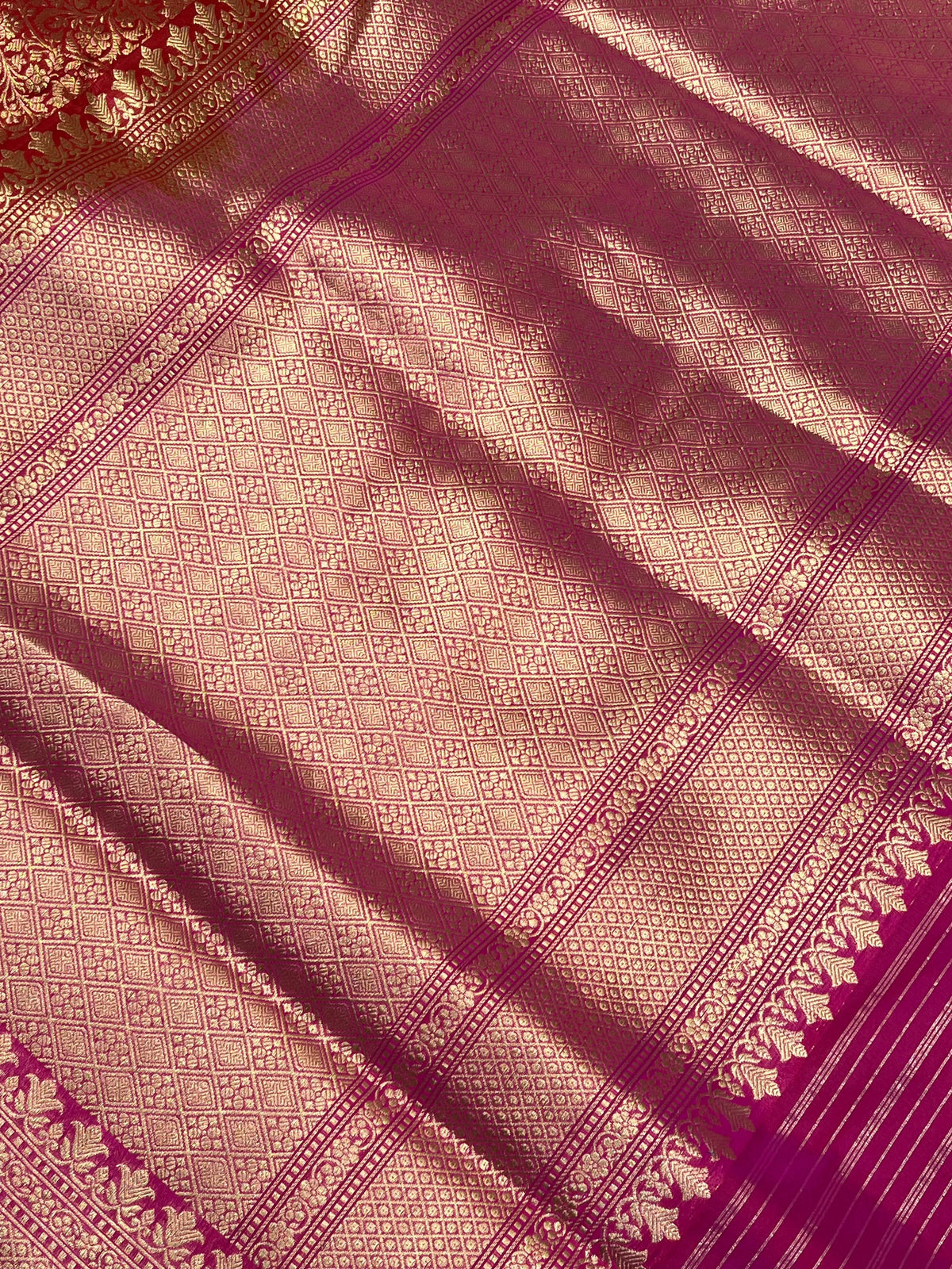 RED TISSUE PURE HANDLOOM BANARASI SAREE