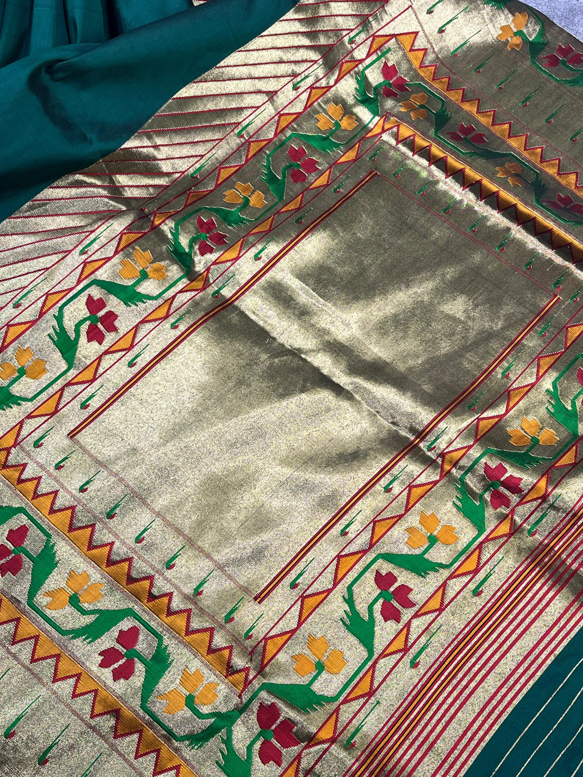 GREEN SILK PURE HANDLOOM PAITHANI SAREE