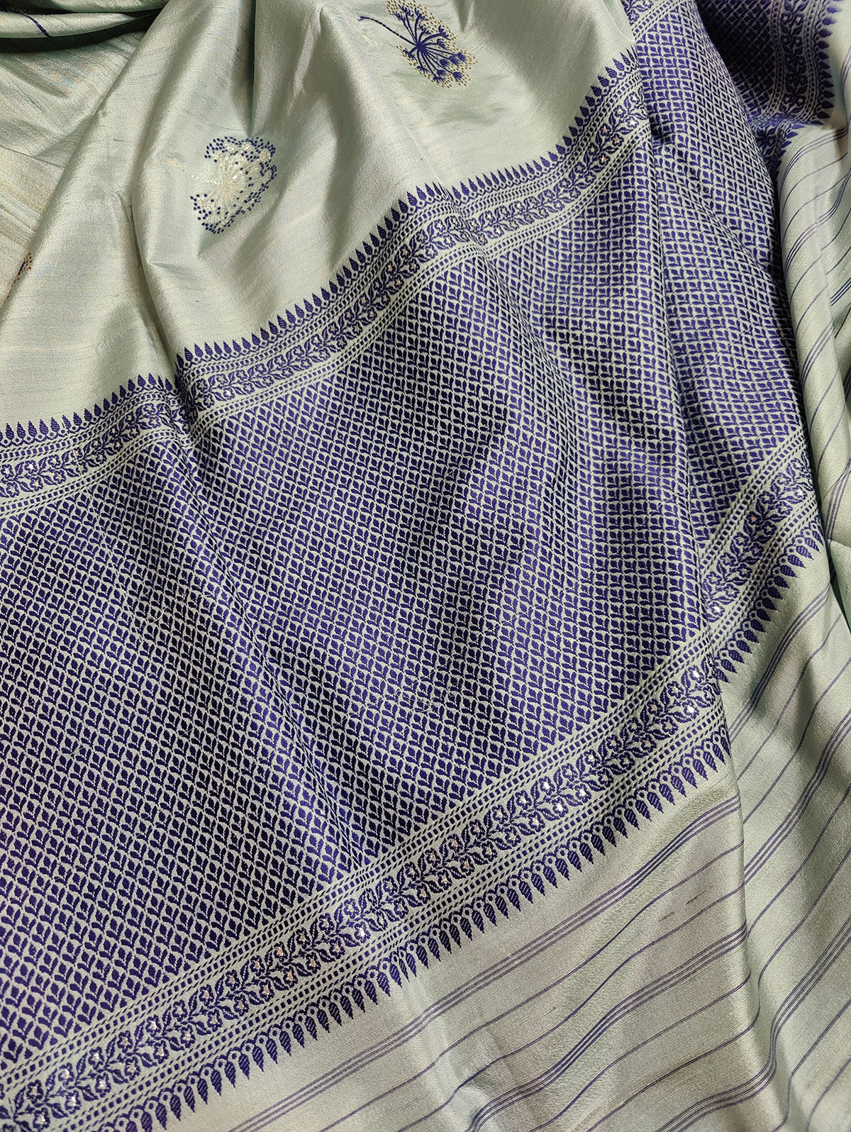 GREY PURE TUSSAR HANDLOOM BANARASI SAREE