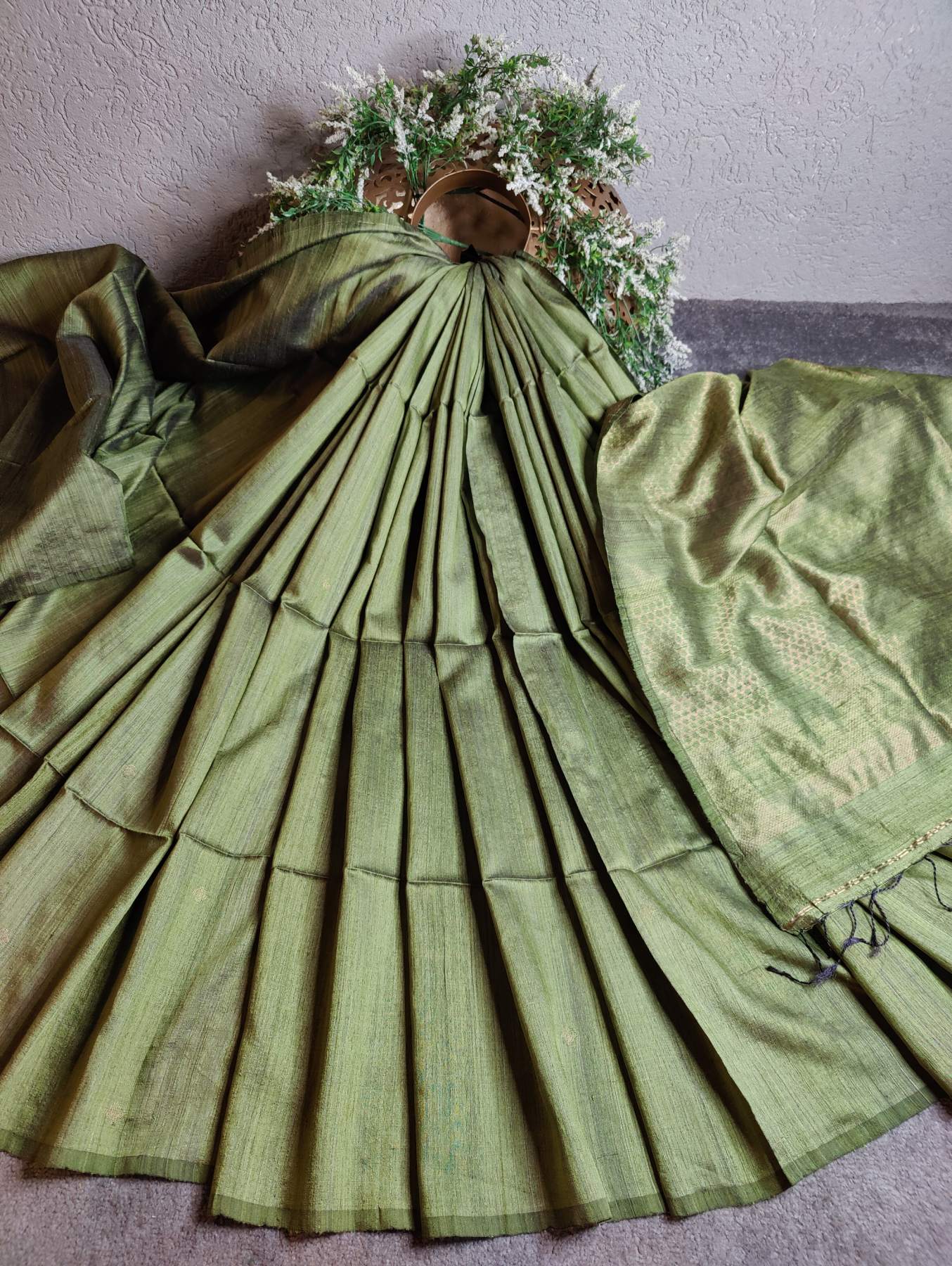 OLIVE GREEN PURE HANDLOOM MATKA SILK SAREE