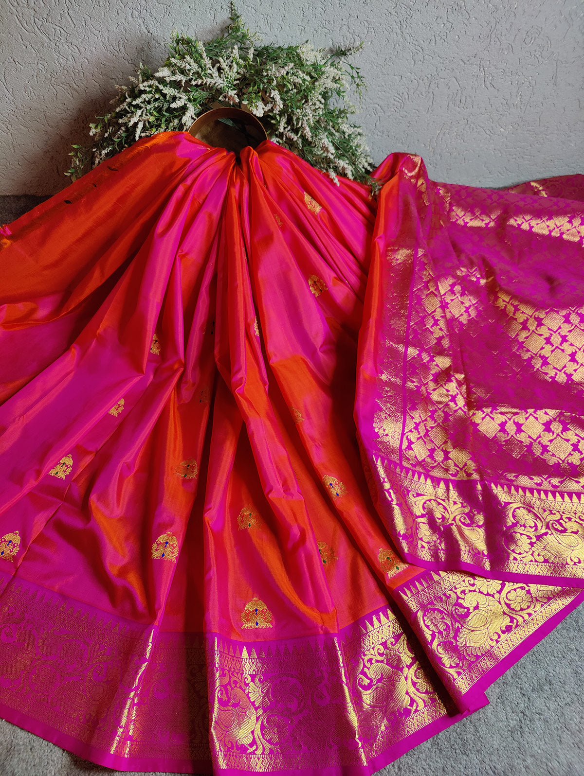 TWO TONE FUSHIYA PINK SILK PURE HANDLOOM VENKATAGIRI SAREE