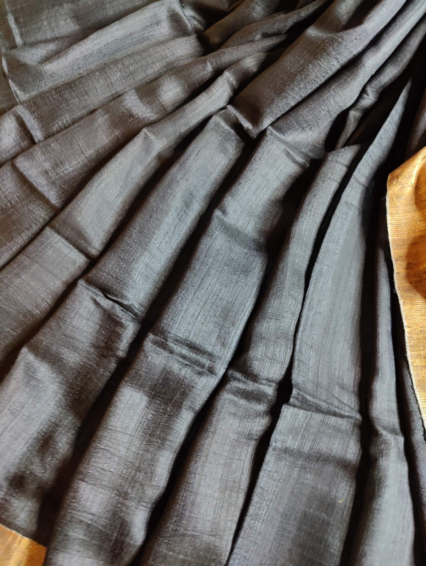 BLACK PURE HANDLOOM MATKA SILK SAREE