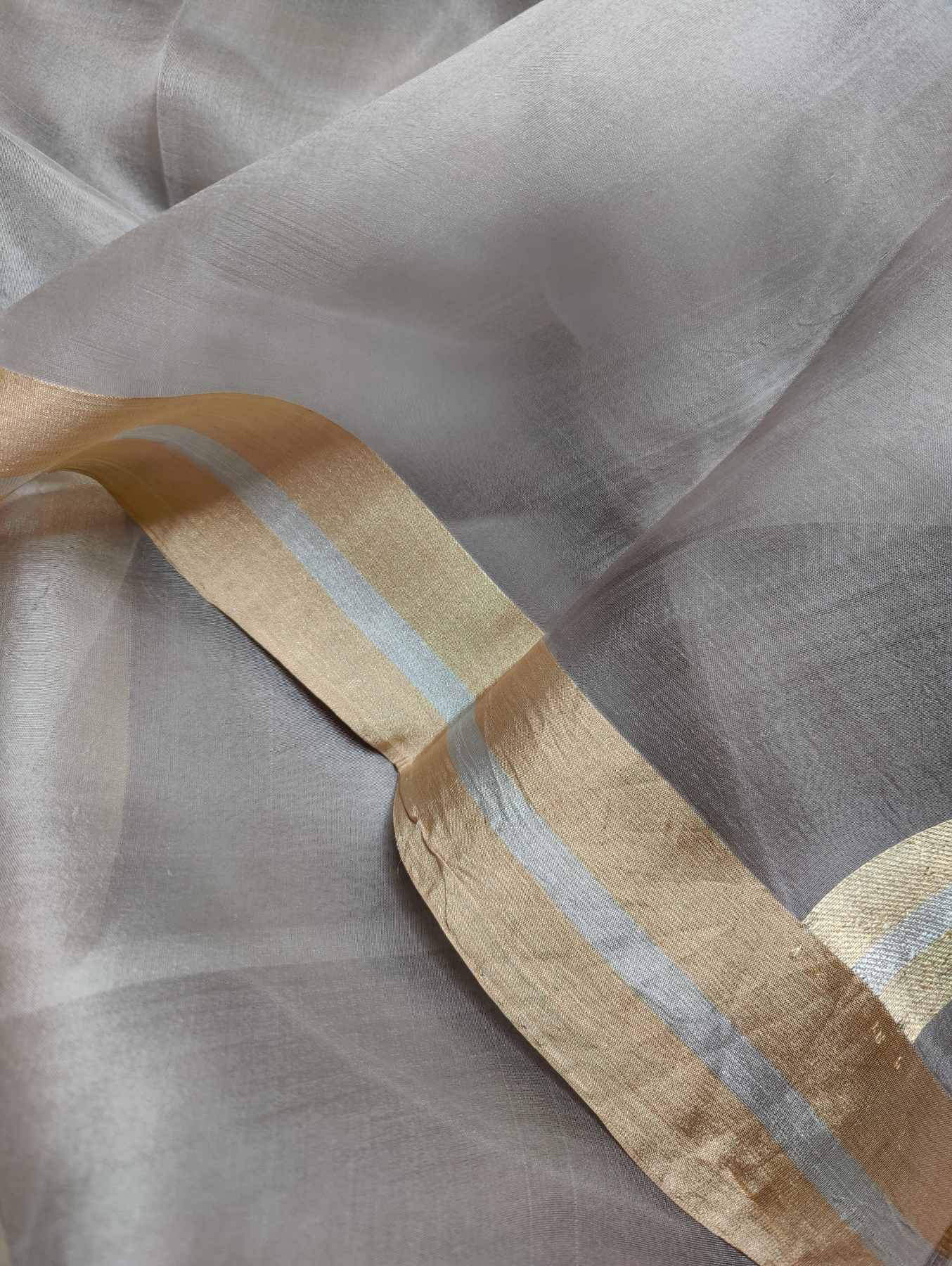 GREY KORA PURE HANDLOOM BANARASI SAREE