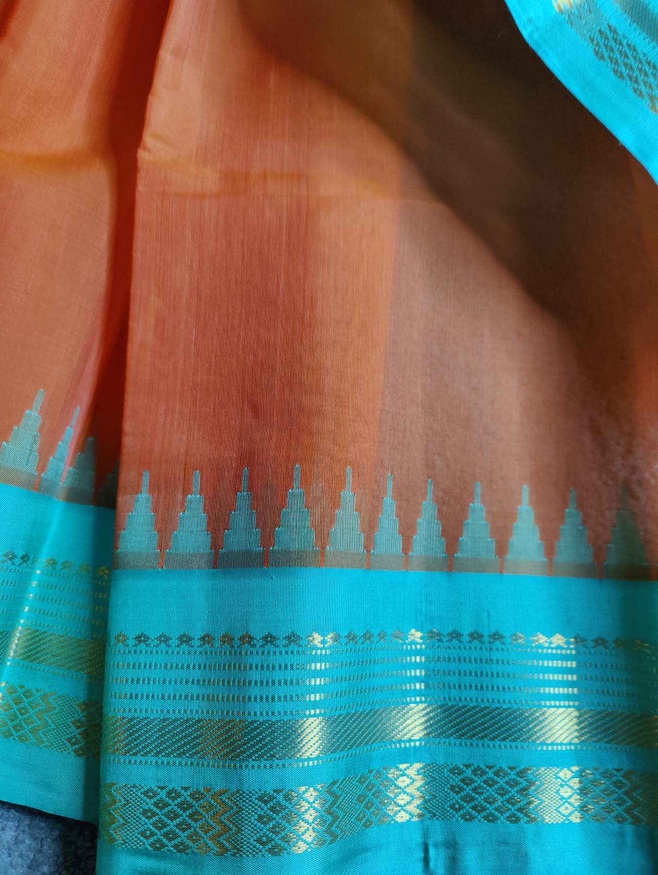 CORAL SICO PURE HANDLOOM GADWAL SAREE
