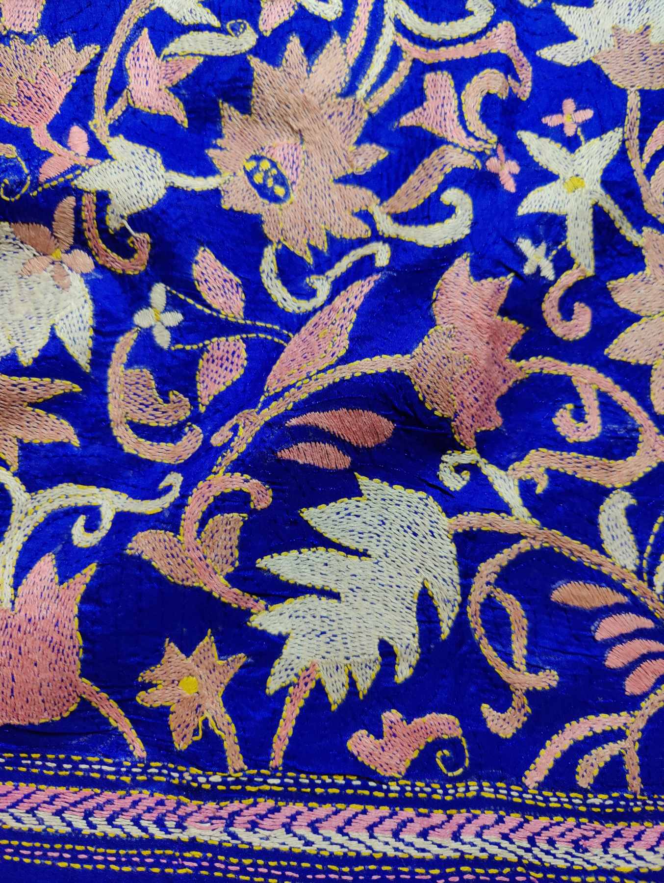 ROYAL BLUE TUSSAR PURE HANDLOOM KANTHA DUPATTA