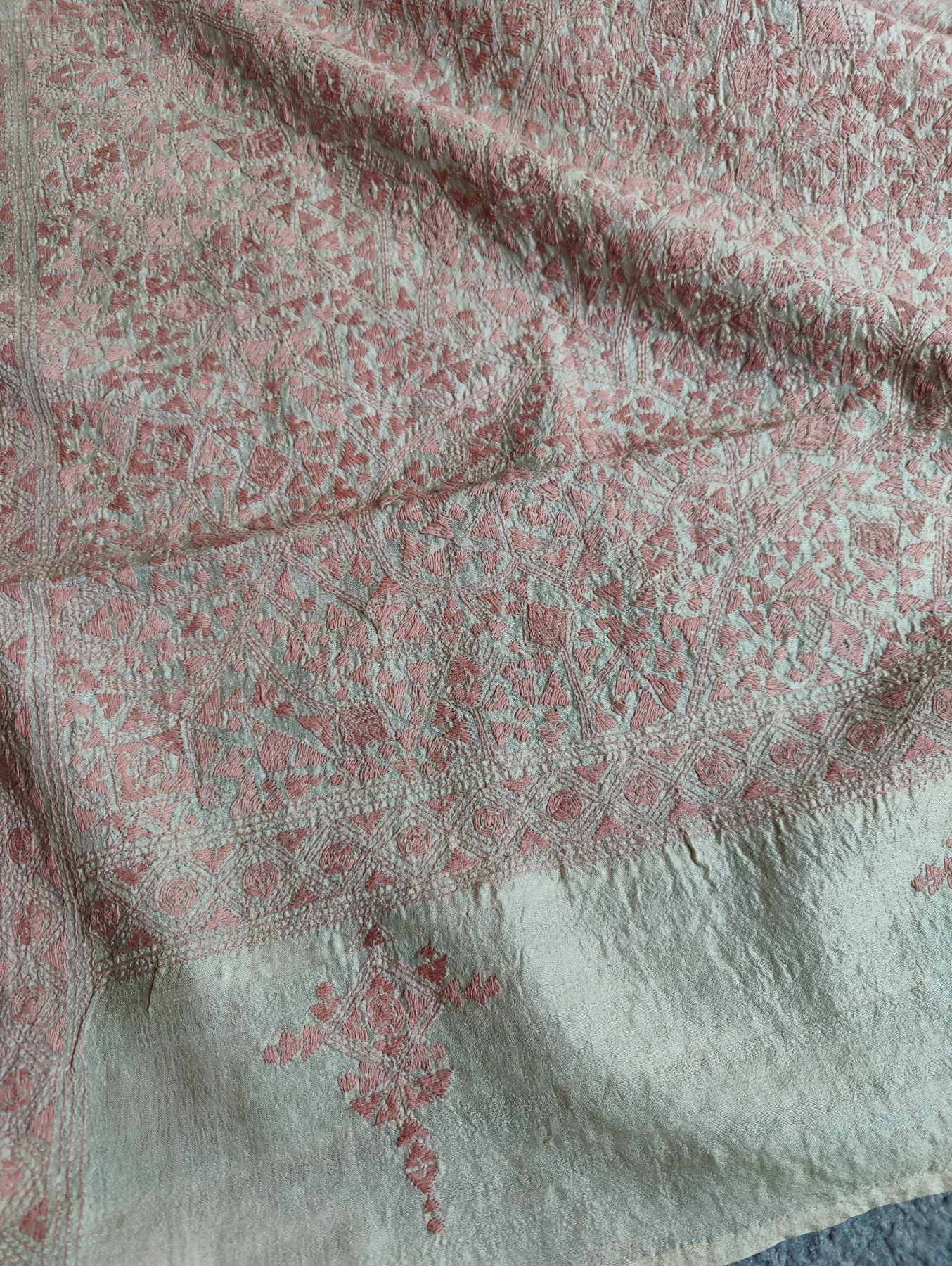 BEIGE TUSSAR PURE HANDLOOM KANTHA DUPATTA