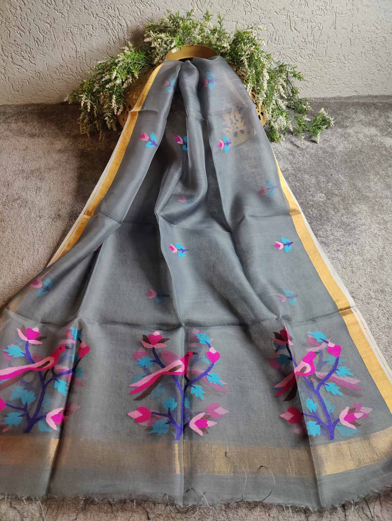 GREY PURE HANDLOOM MUSLIN JAMDANI DUPATTA