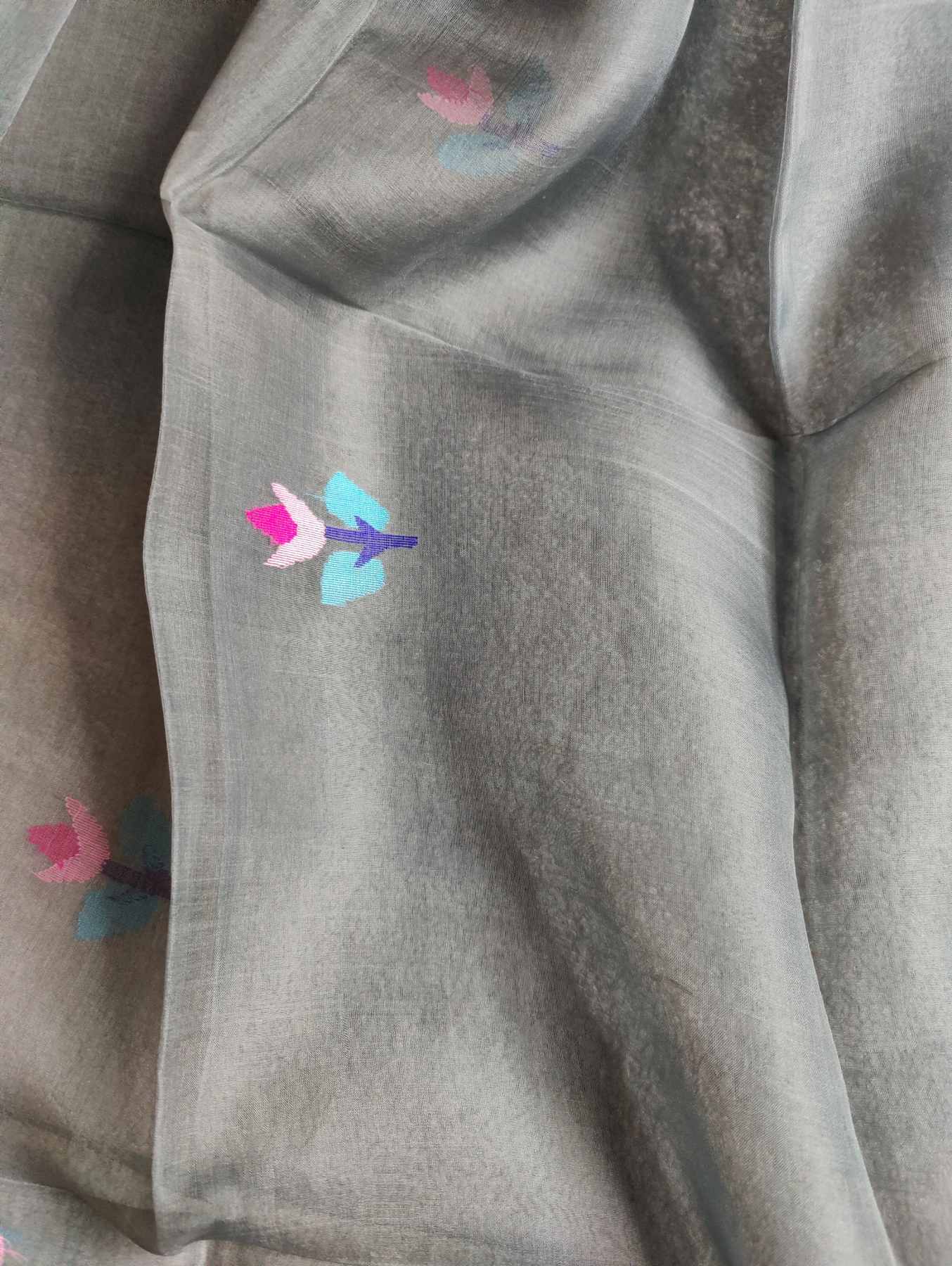 GREY PURE HANDLOOM MUSLIN JAMDANI DUPATTA