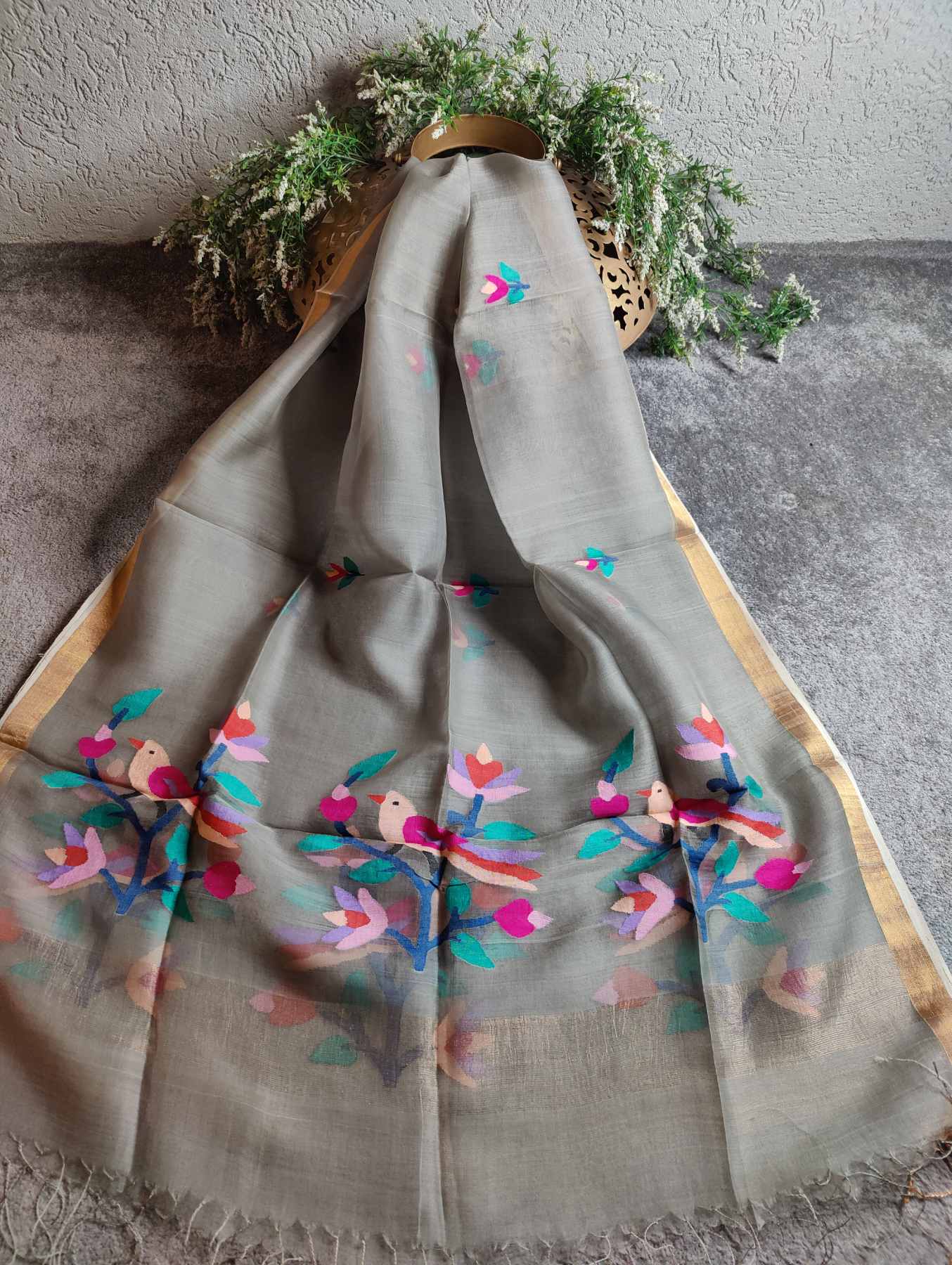 LIGHT GREY PURE HANDLOOM MUSLIN JAMDANI DUPATTA