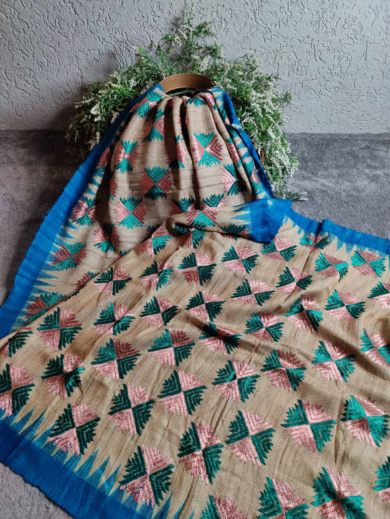 BEIGE TUSSAR SILK PURE HANDLOOM PHULKARI DUPATTA