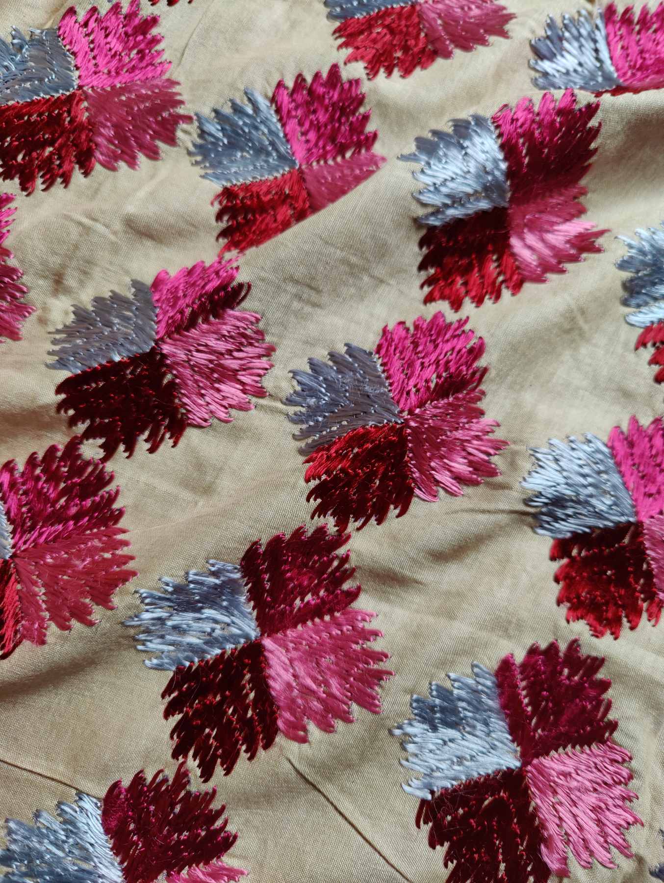 BEIGE SILK PURE HANDLOOM PHULKARI DUPATTA