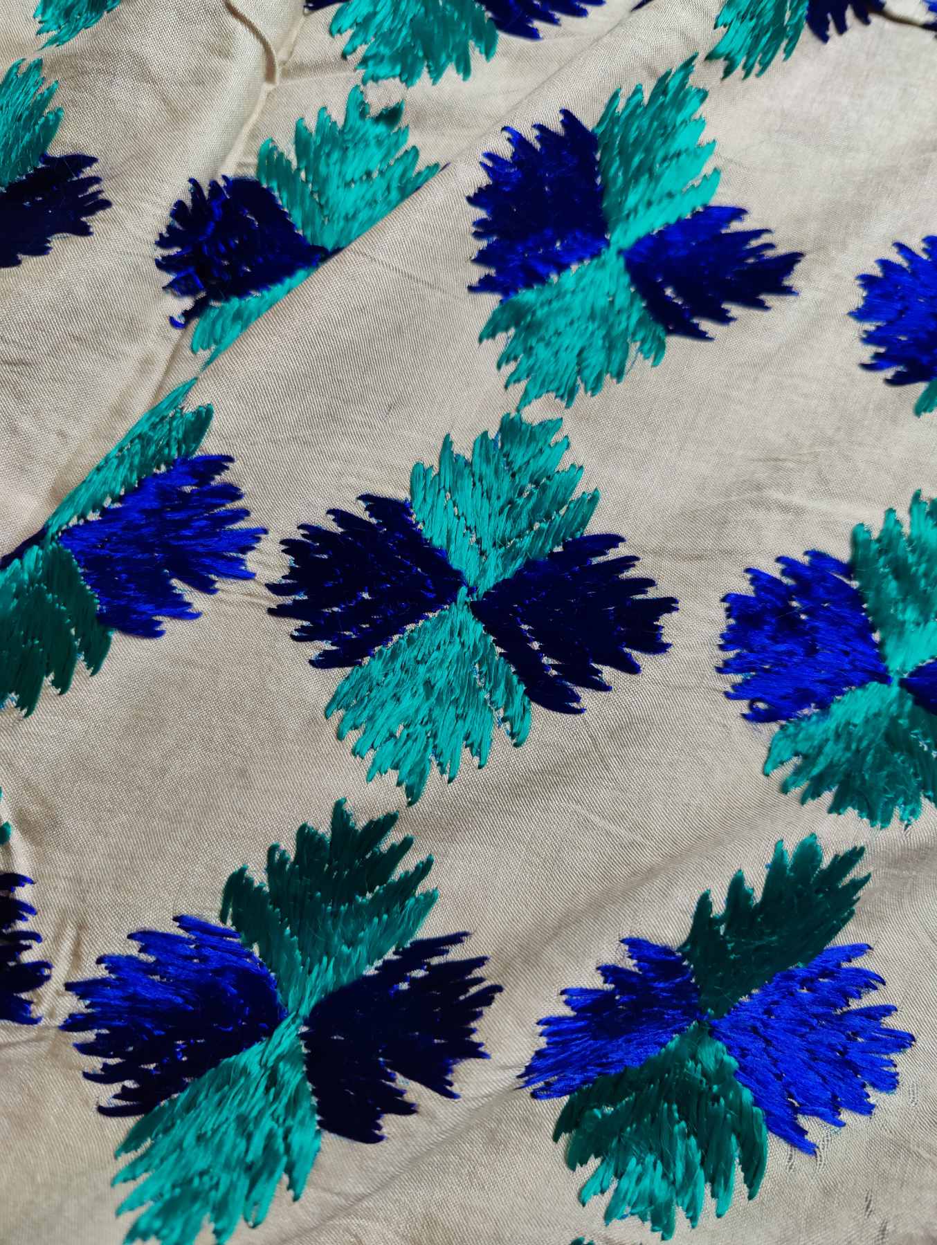 BEIGE SILK PURE HANDLOOM PHULKARI DUPATTA