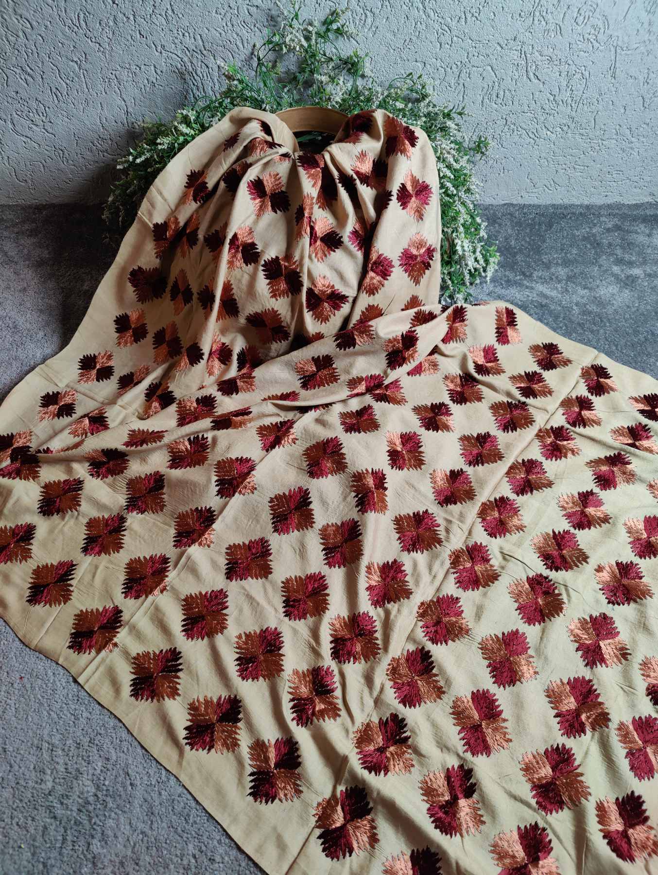 BEIGE SILK PURE HANDLOOM PHULKARI DUPATTA