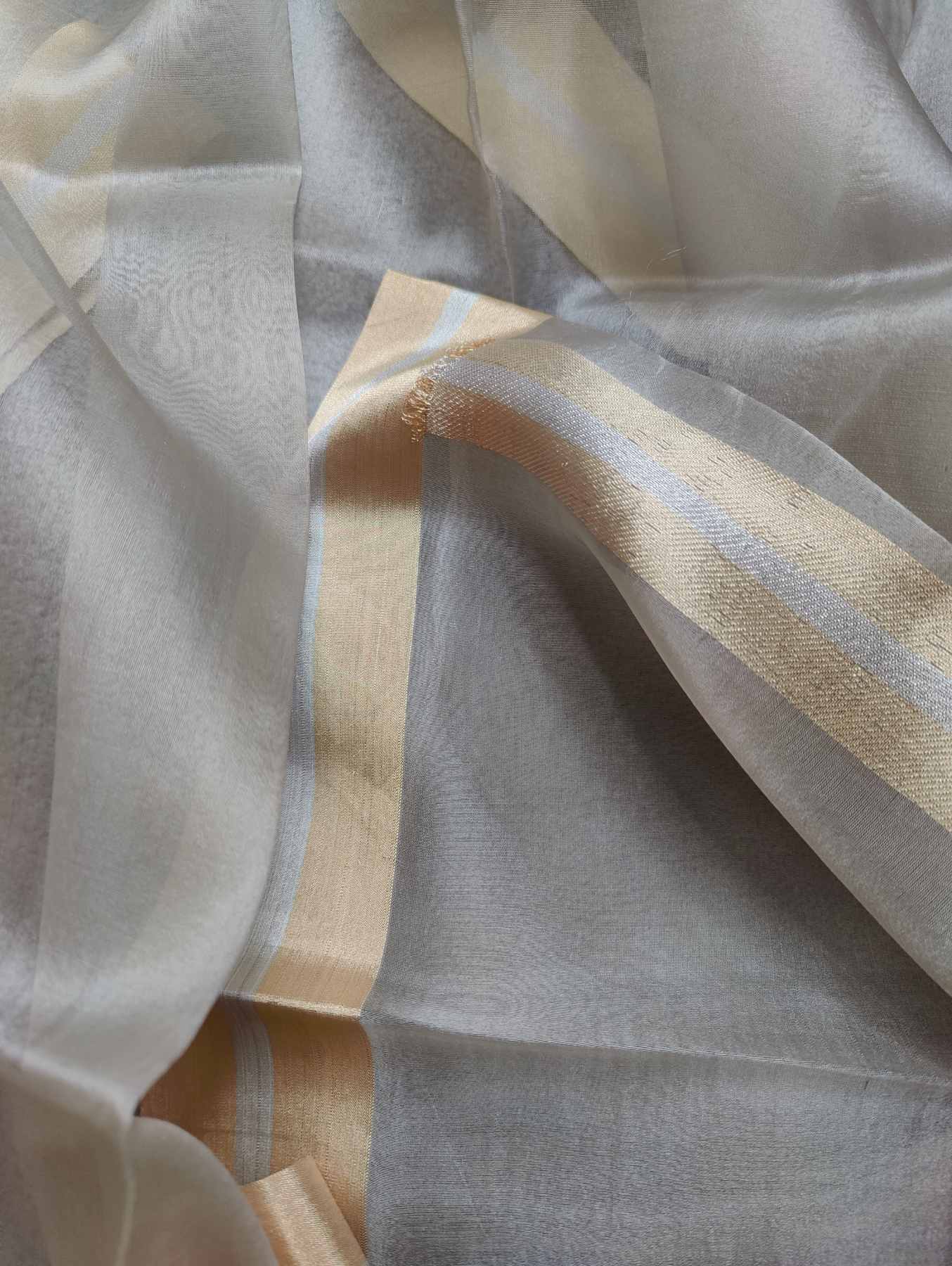 GREY KORA PURE HANDLOOM BANARASI SAREE