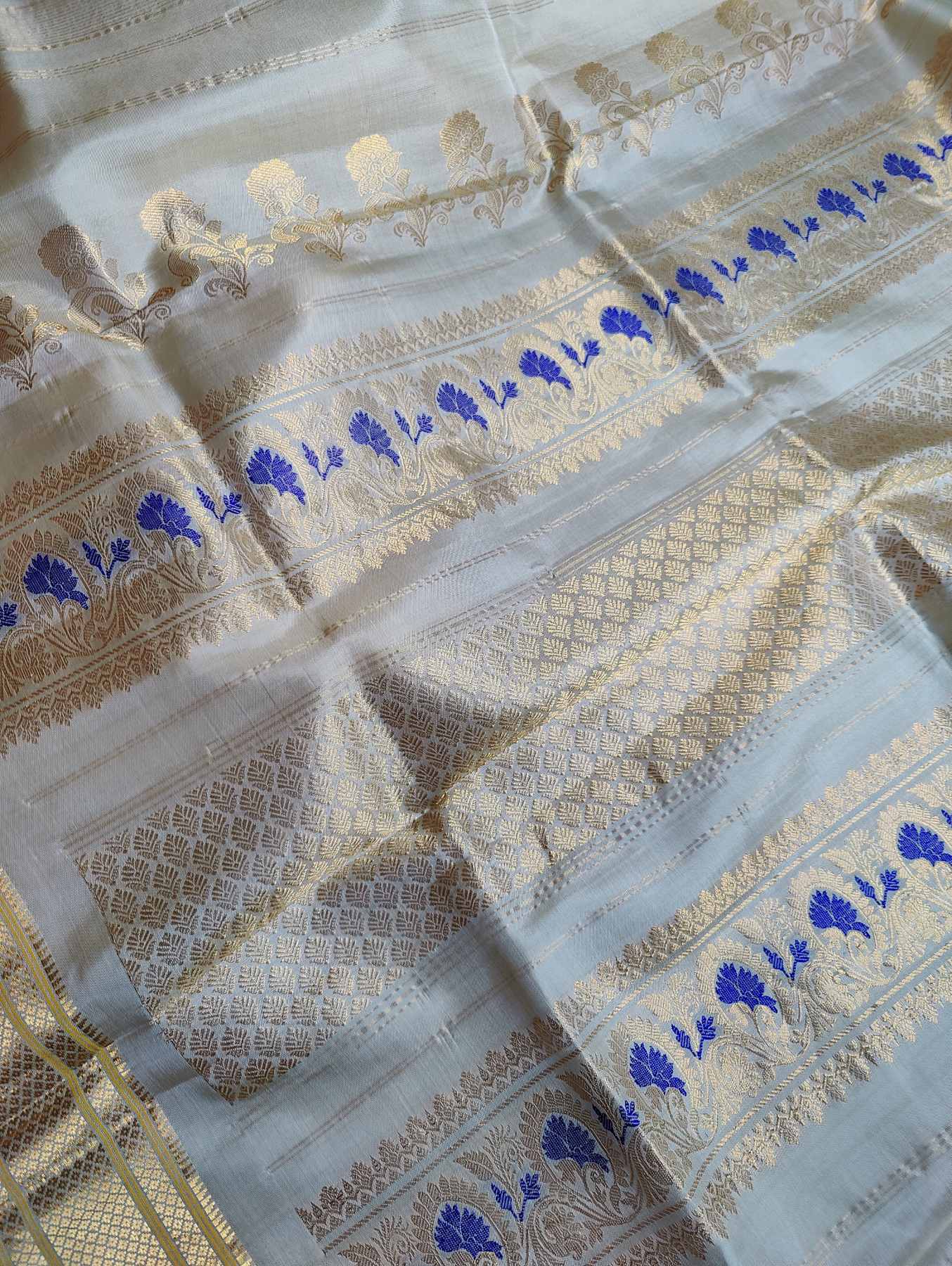 IVORY SILK PURE HANDLOOM GADWAL SAREE