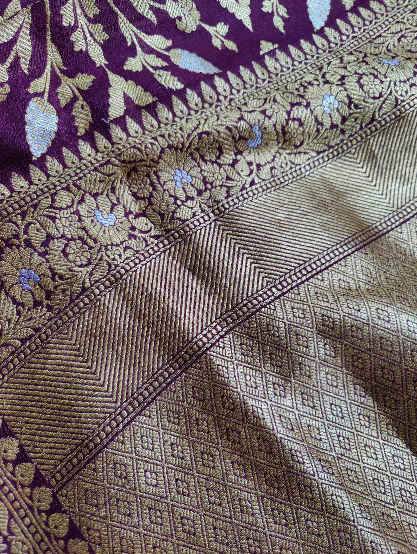 WINE MUNGA TUSSAR PURE HANDLOOM BANARASI SAREE