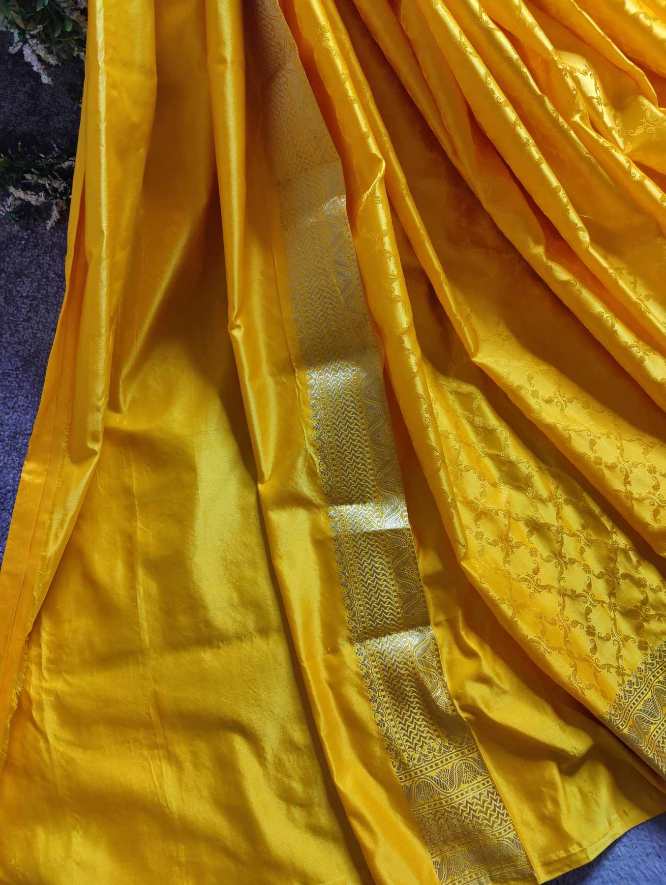 YELLOW SILK PURE HANDLOOM BANARASI SAREE