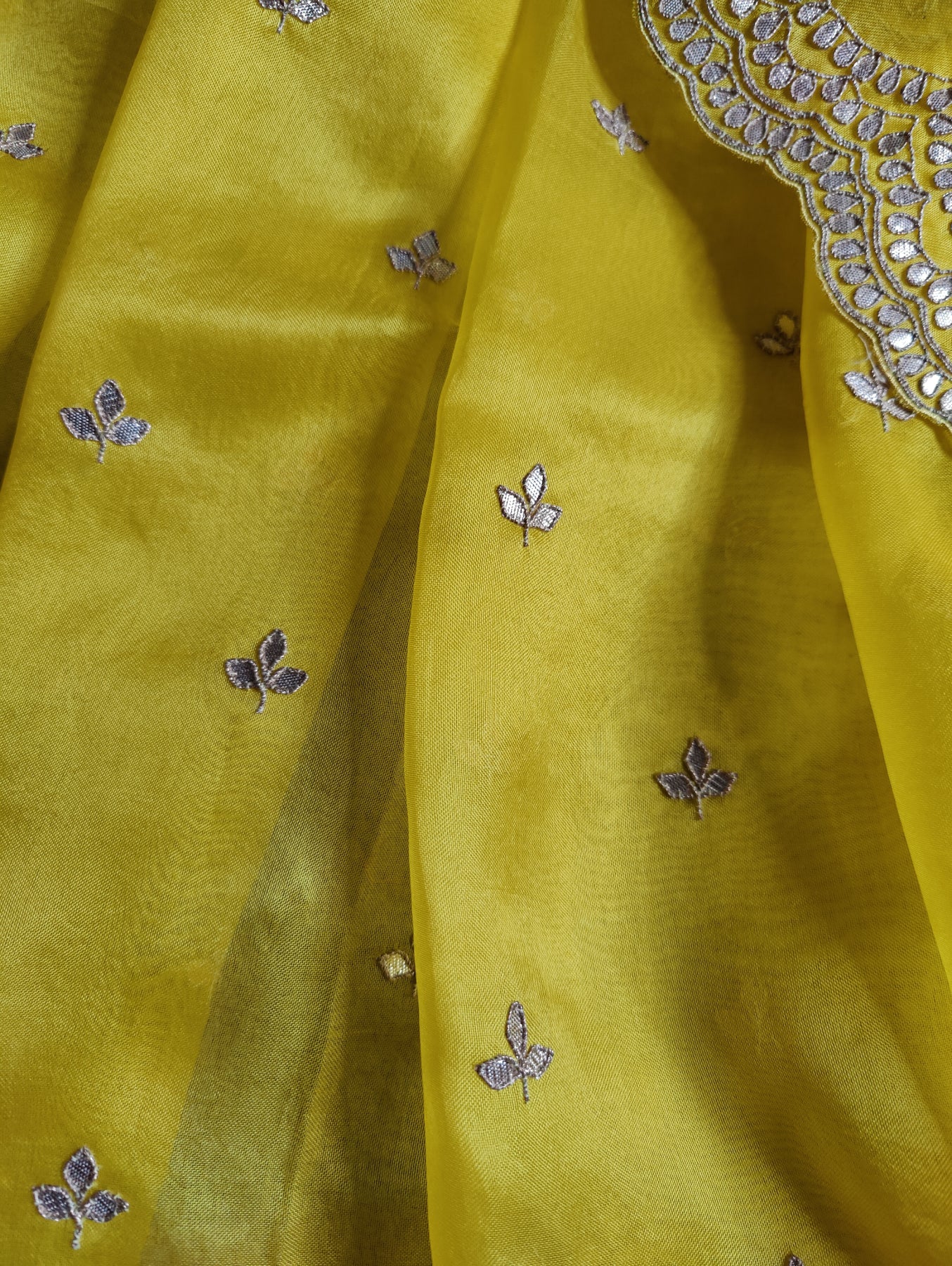 YELLOW ORGANZA PURE HANDLOOM EMBROIDERY SAREE