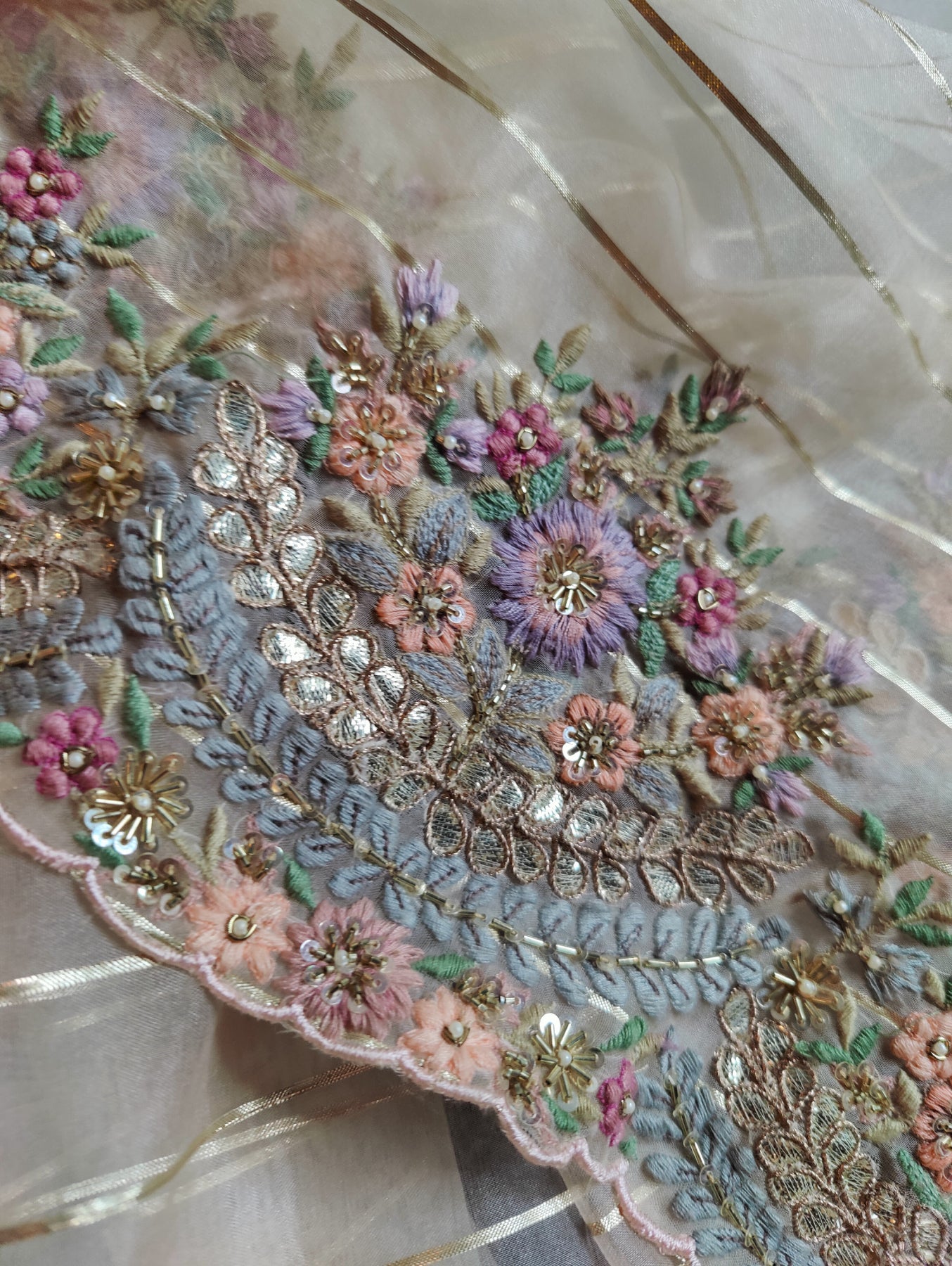 CREAM ORGANZA PURE HANDLOOM EMBROIDERY SAREE