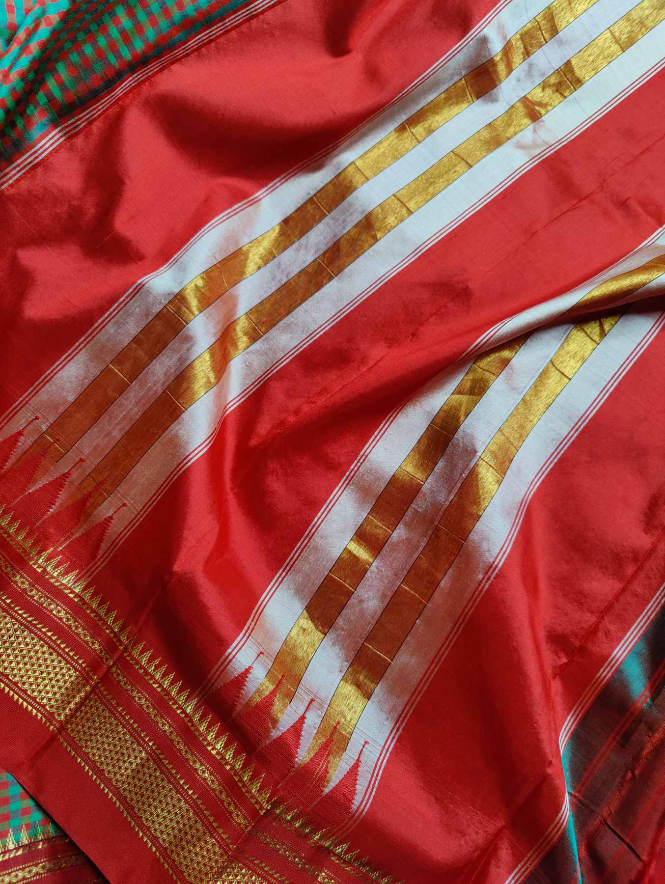 GREEN RED SILK PURE HANDLOOM IRKAL SAREE