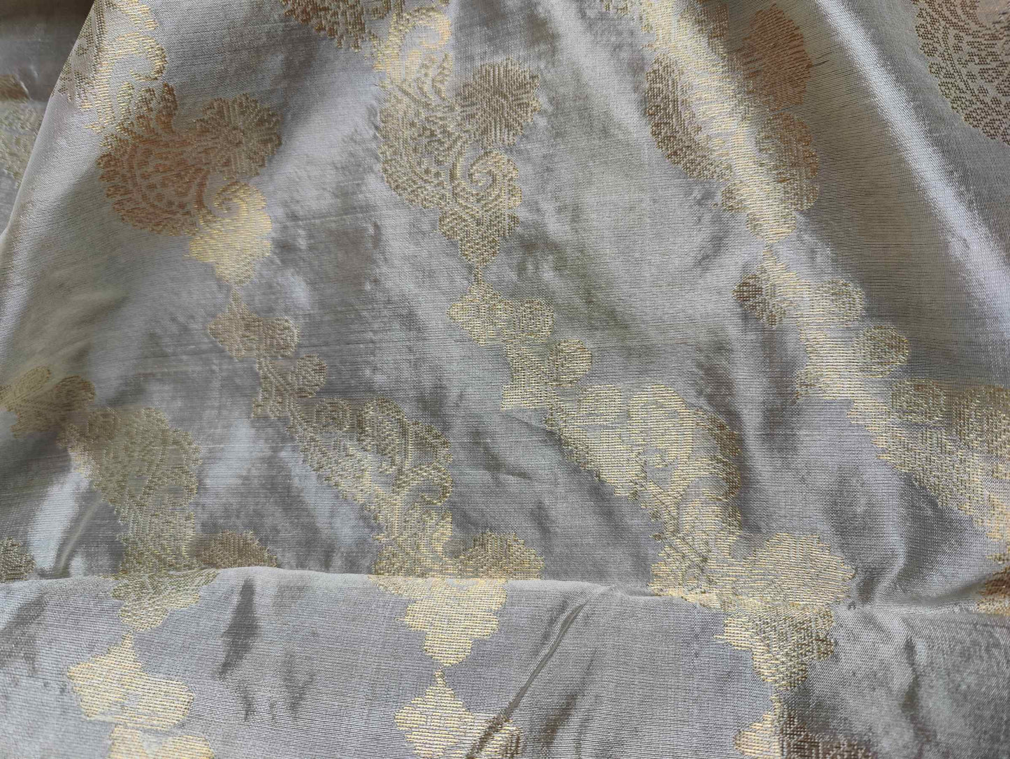 WHITE SILK PURE HANDLOOM CHANDERI SAREE