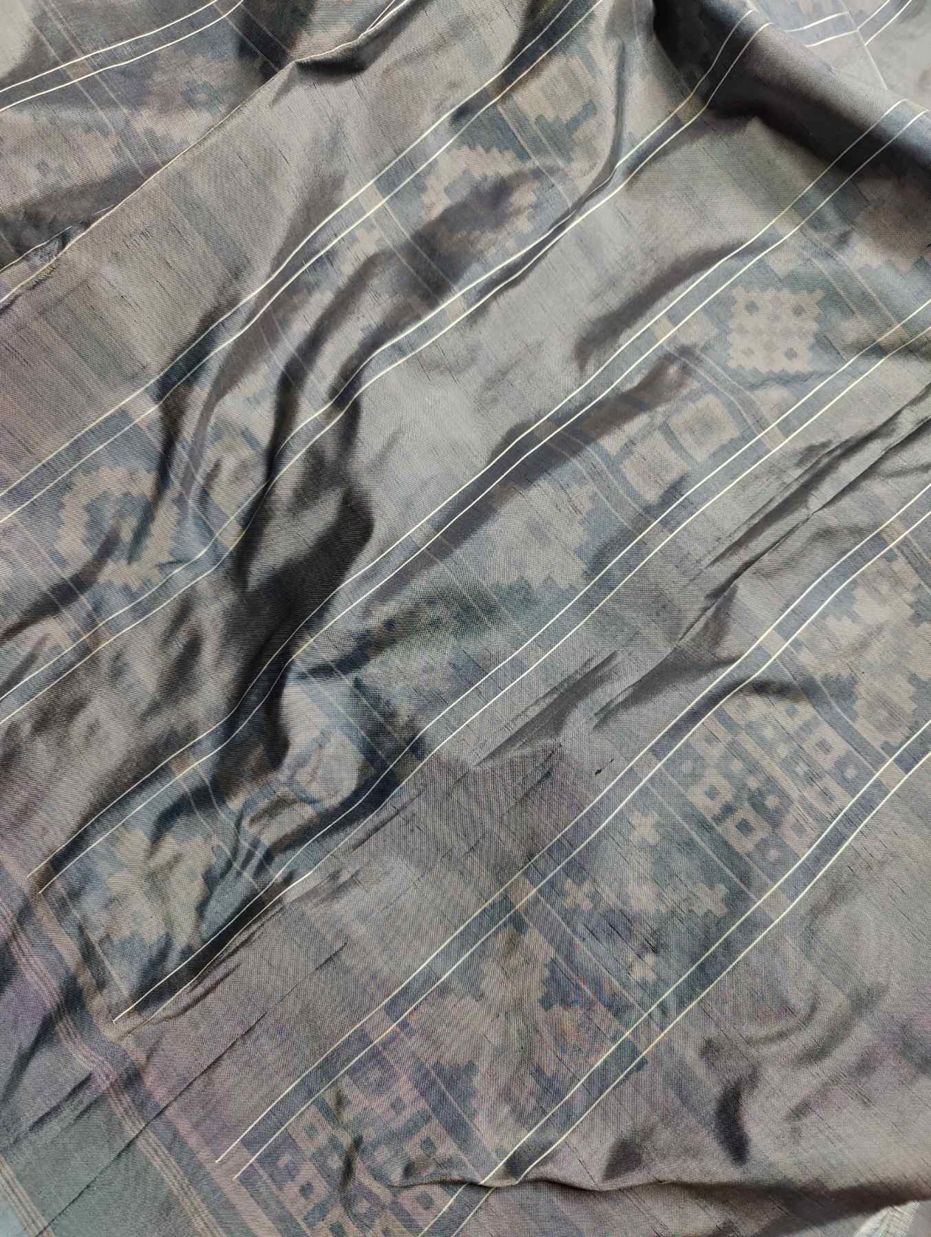 GREY SILK PURE HANDLOOM IKKAT SAREE