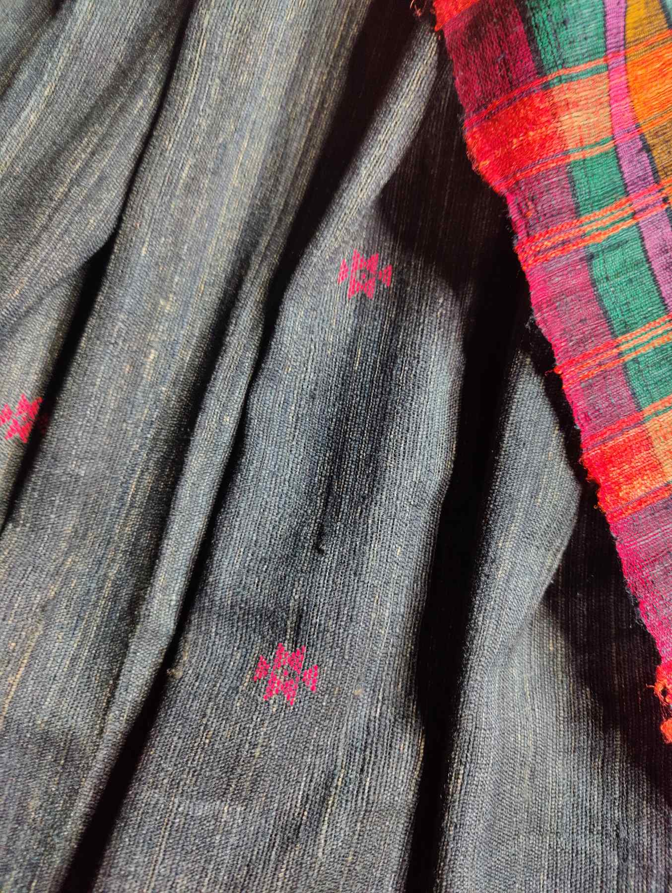 BLACK TUSSAR PURE HANDLOOM BHUJODI SAREE