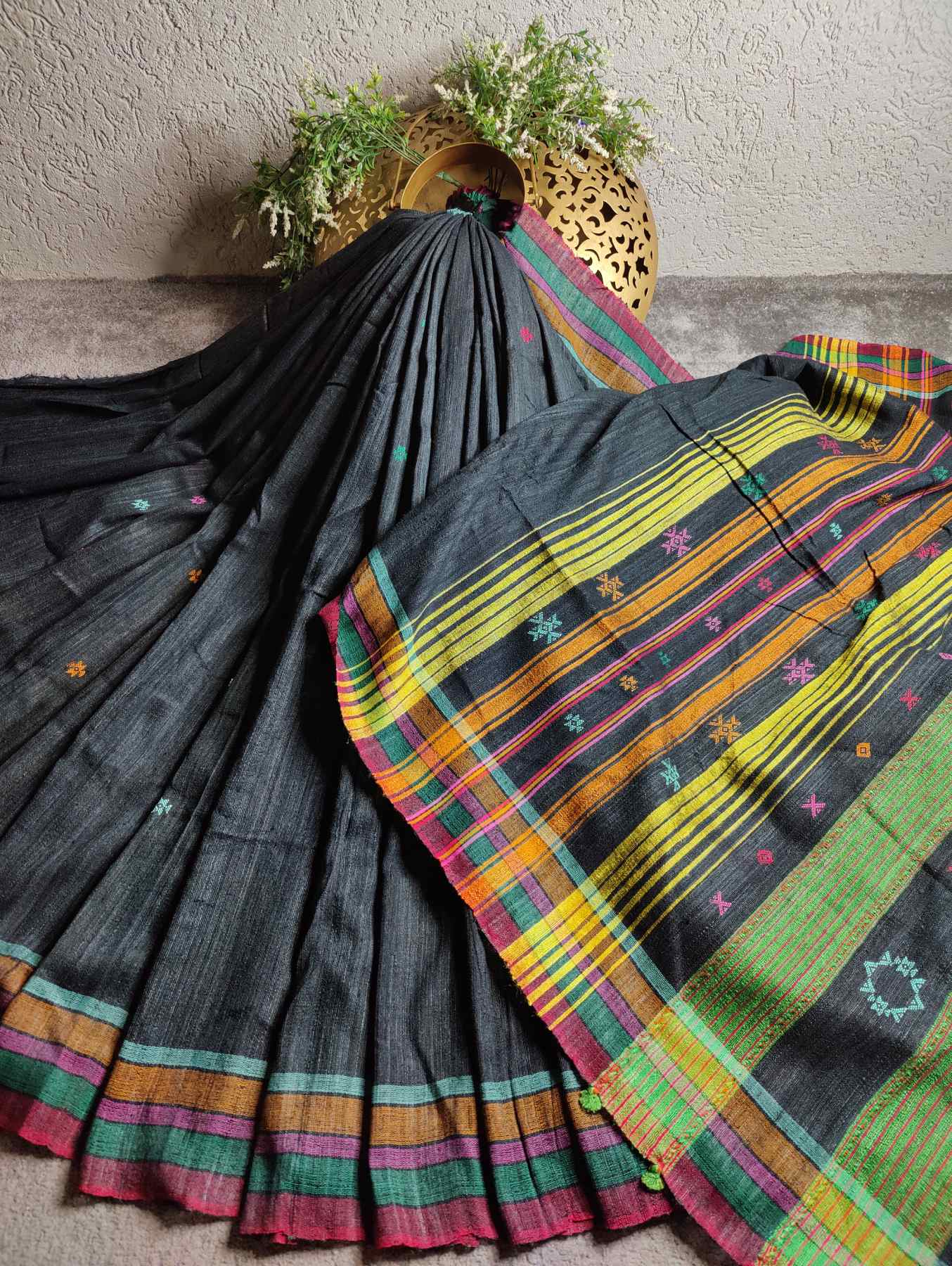 BLACK TUSSAR PURE HANDLOOM BHUJODI SAREE