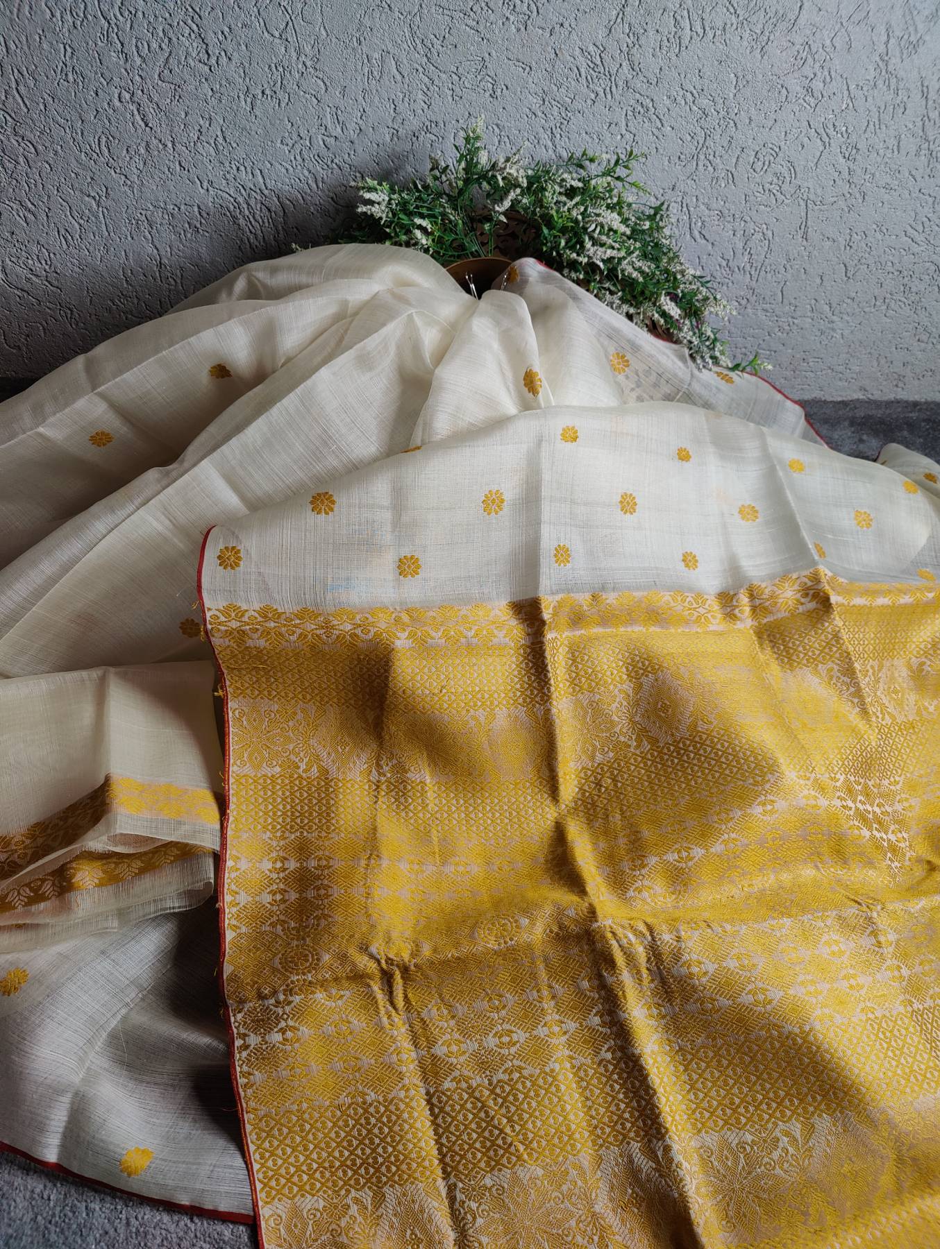 IVORY KESA PAT BY KESA PAT PURE HANDLOOM ASSAMESE SAREE