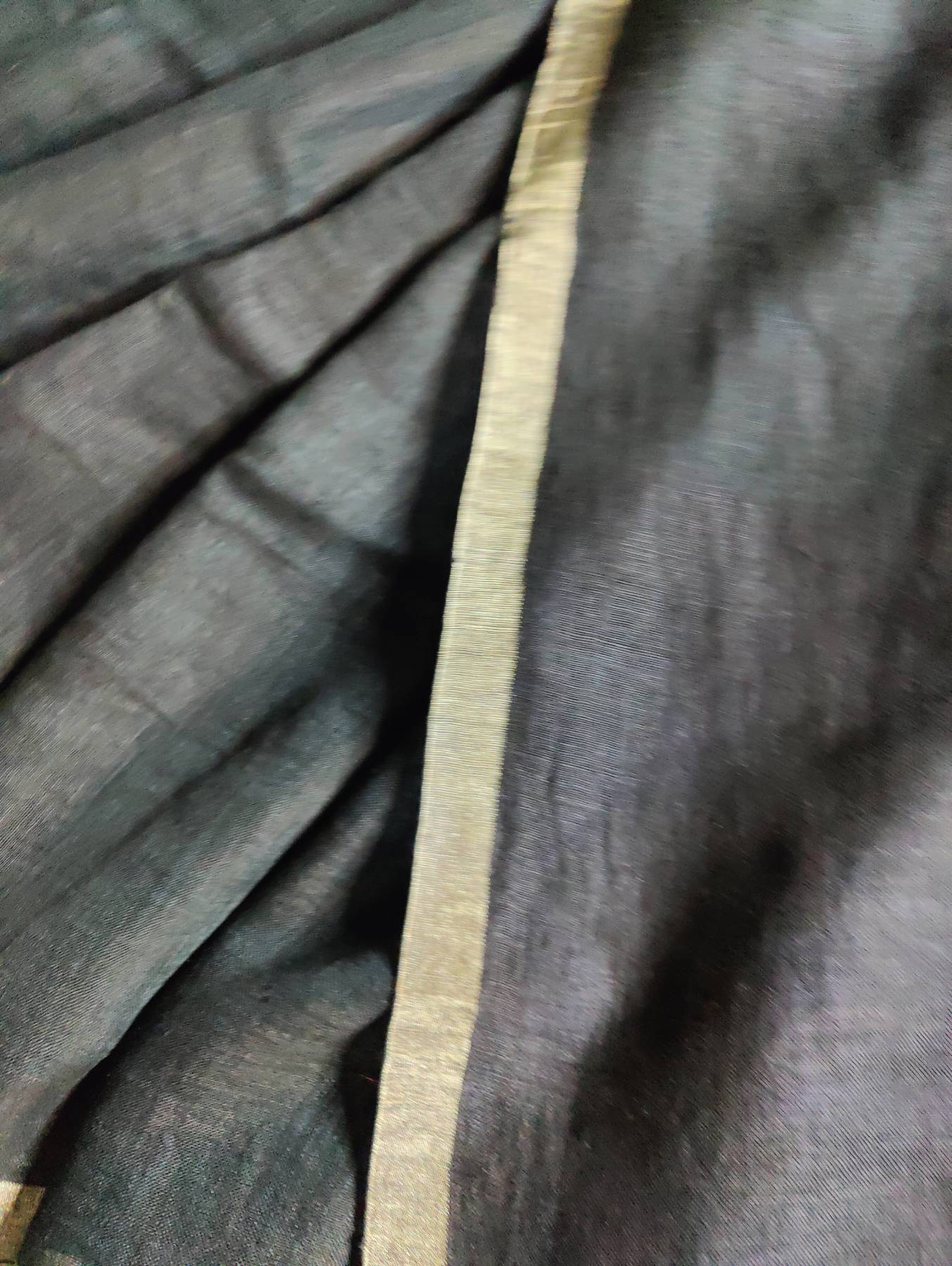 BLACK PURE HANDLOOM LINEN SAREE