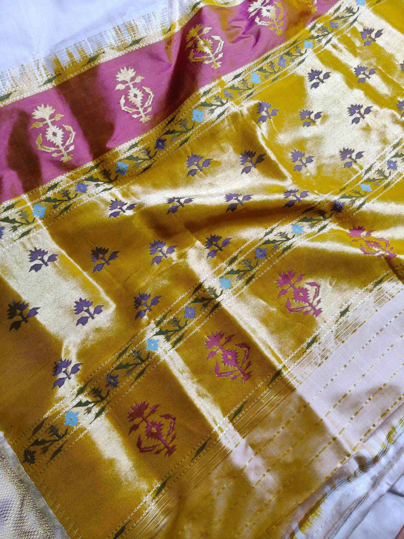 PEACH IVORY SILK PURE HANDLOOM PAITHANI SAREE