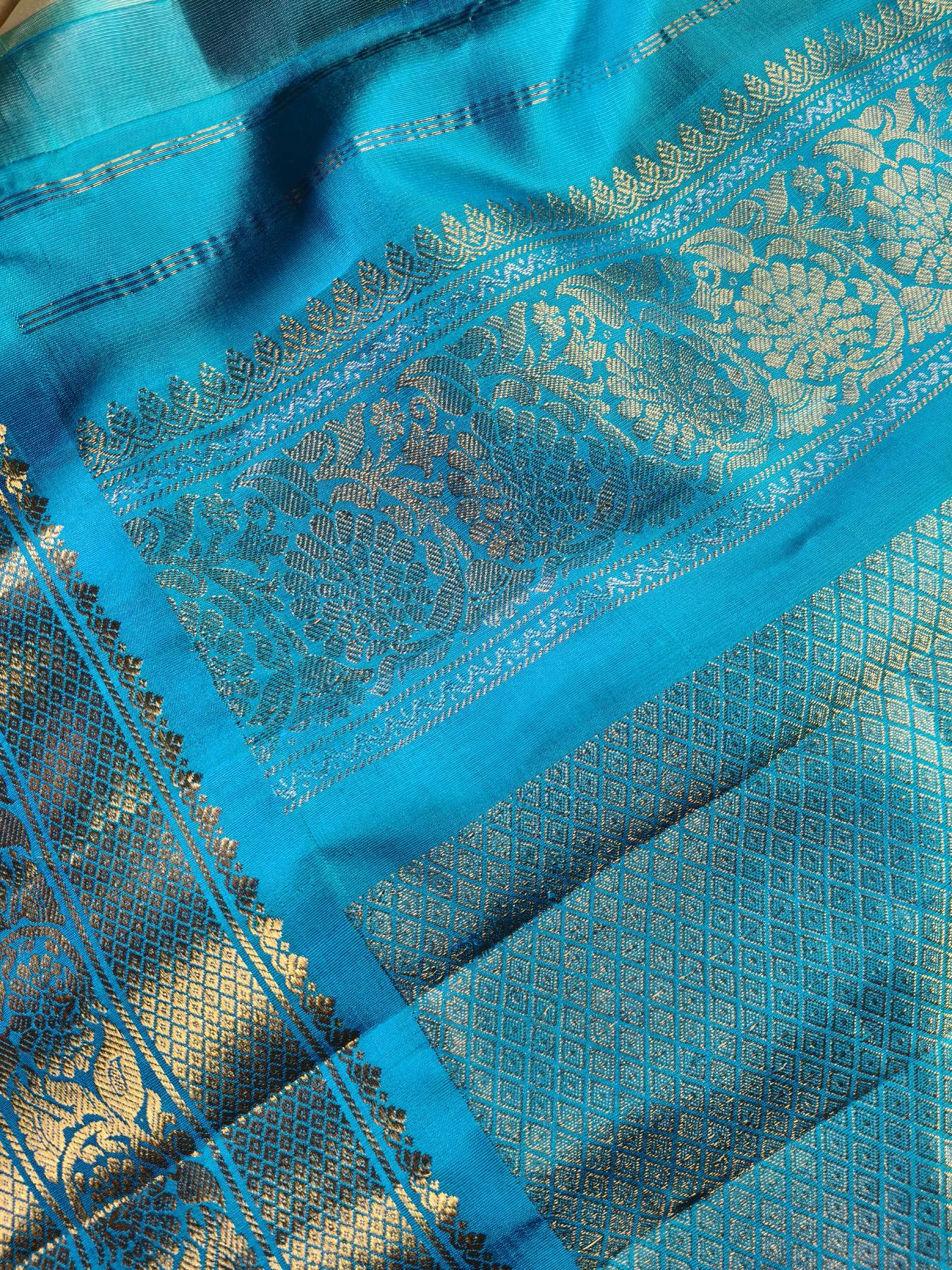 LIGHT OLIVE SILK PURE HANDLOOM GADWAL SAREE