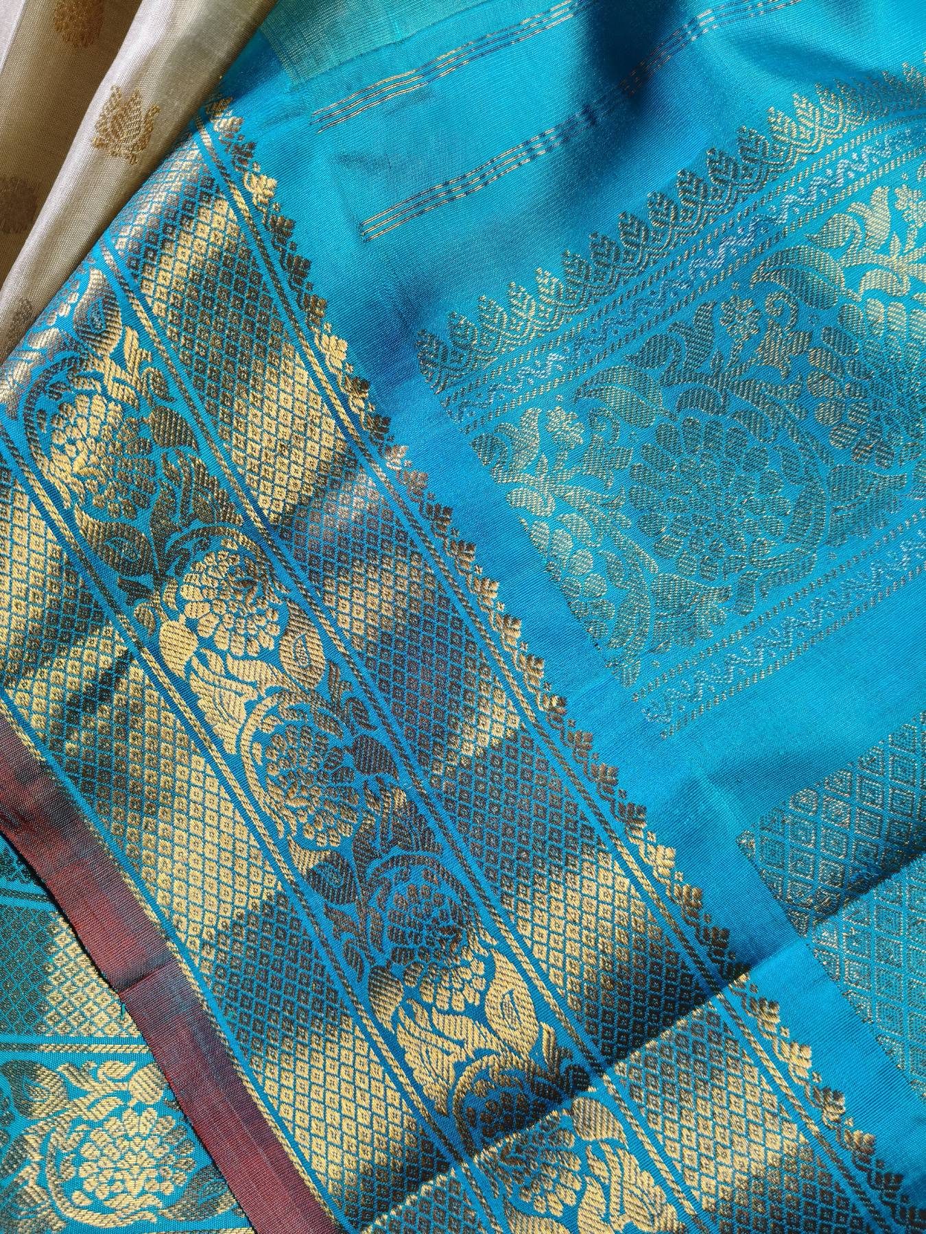 LIGHT OLIVE SILK PURE HANDLOOM GADWAL SAREE