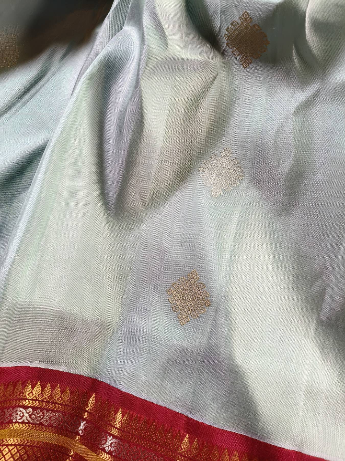ICE BLUE SILK PURE HANDLOOM GADWAL SAREE