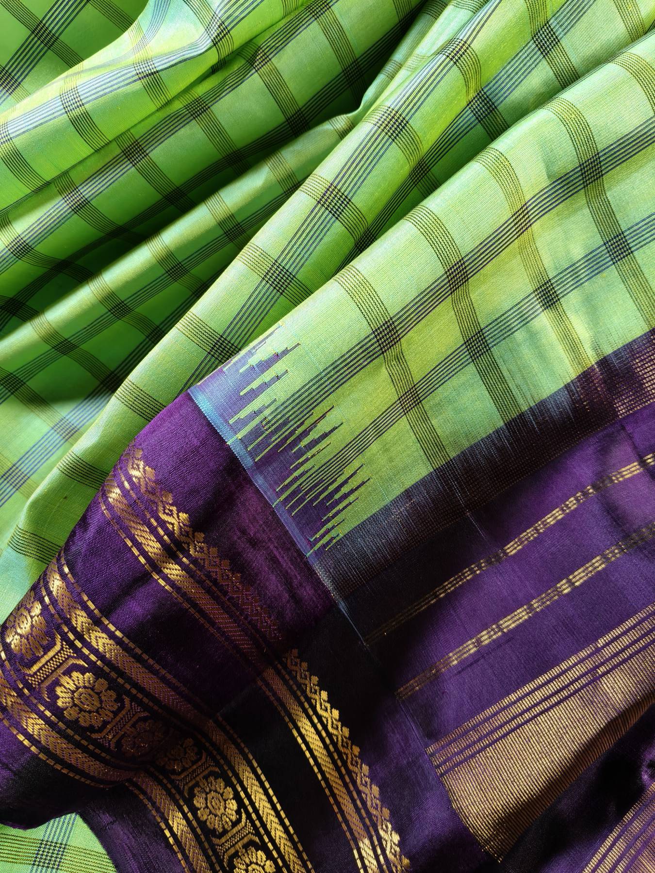 PISTA GREEN SILK PURE HANDLOOM GADWAL SAREE