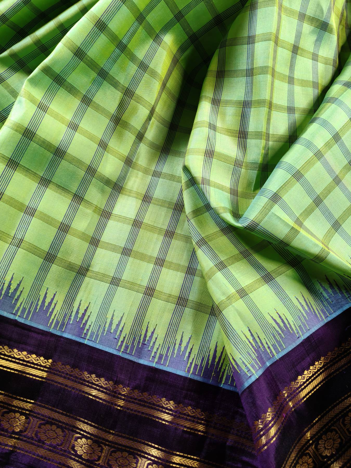 PISTA GREEN SILK PURE HANDLOOM GADWAL SAREE
