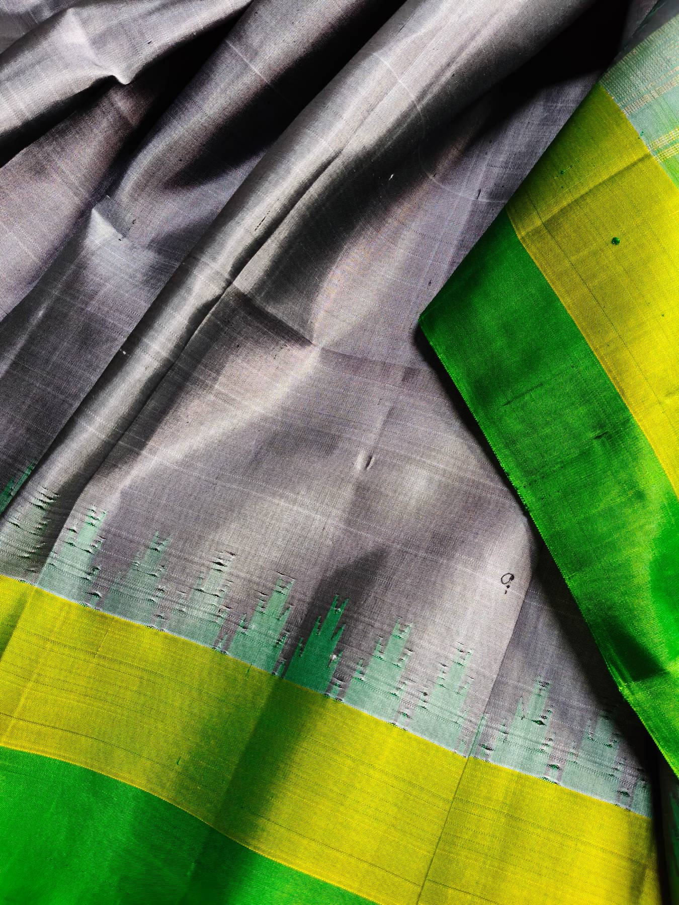GREY SILK PURE HANDLOOM GADWAL SAREE