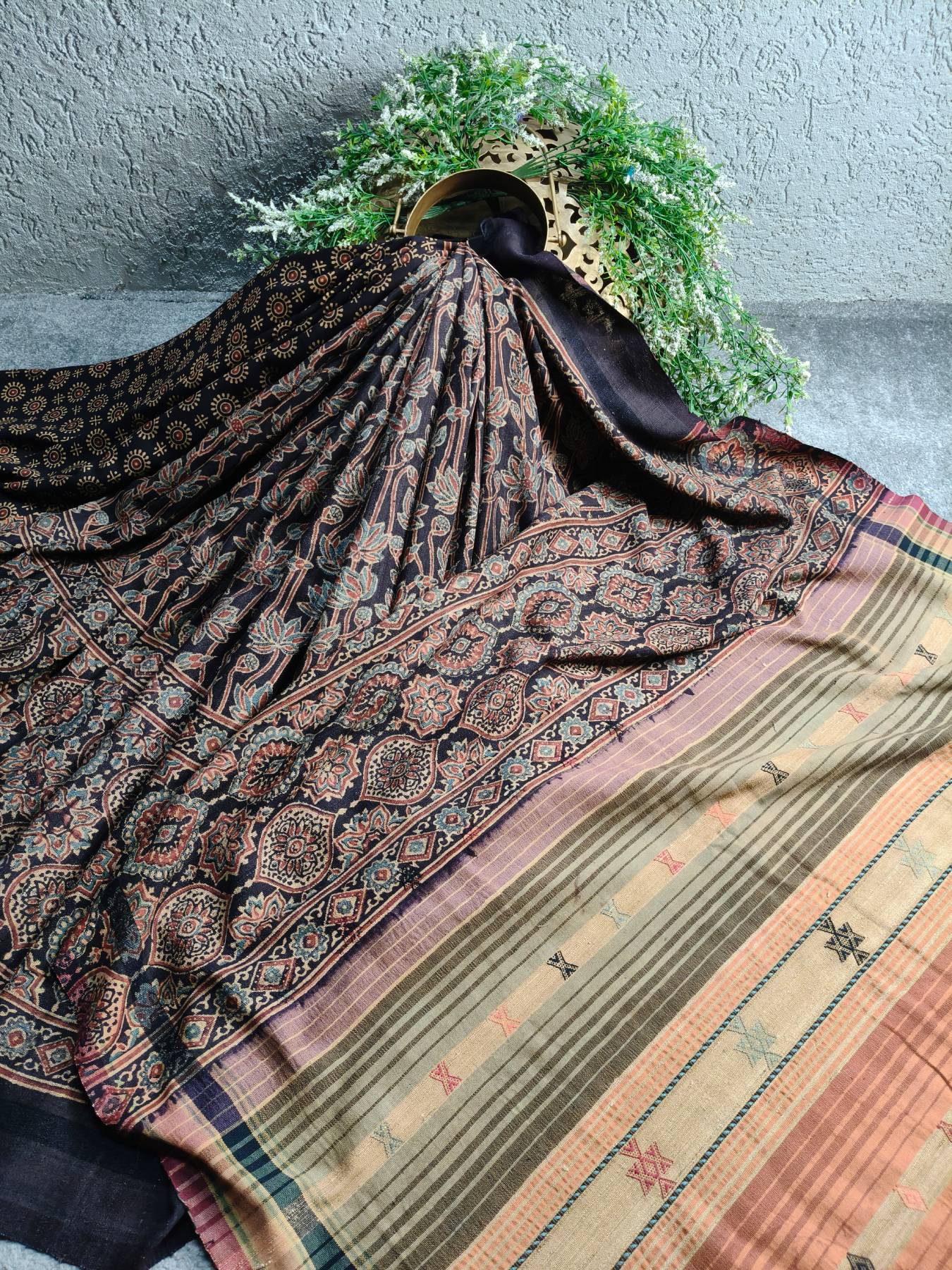 BLACK TASSAR PURE HANDLOOM BHUJODI SAREE