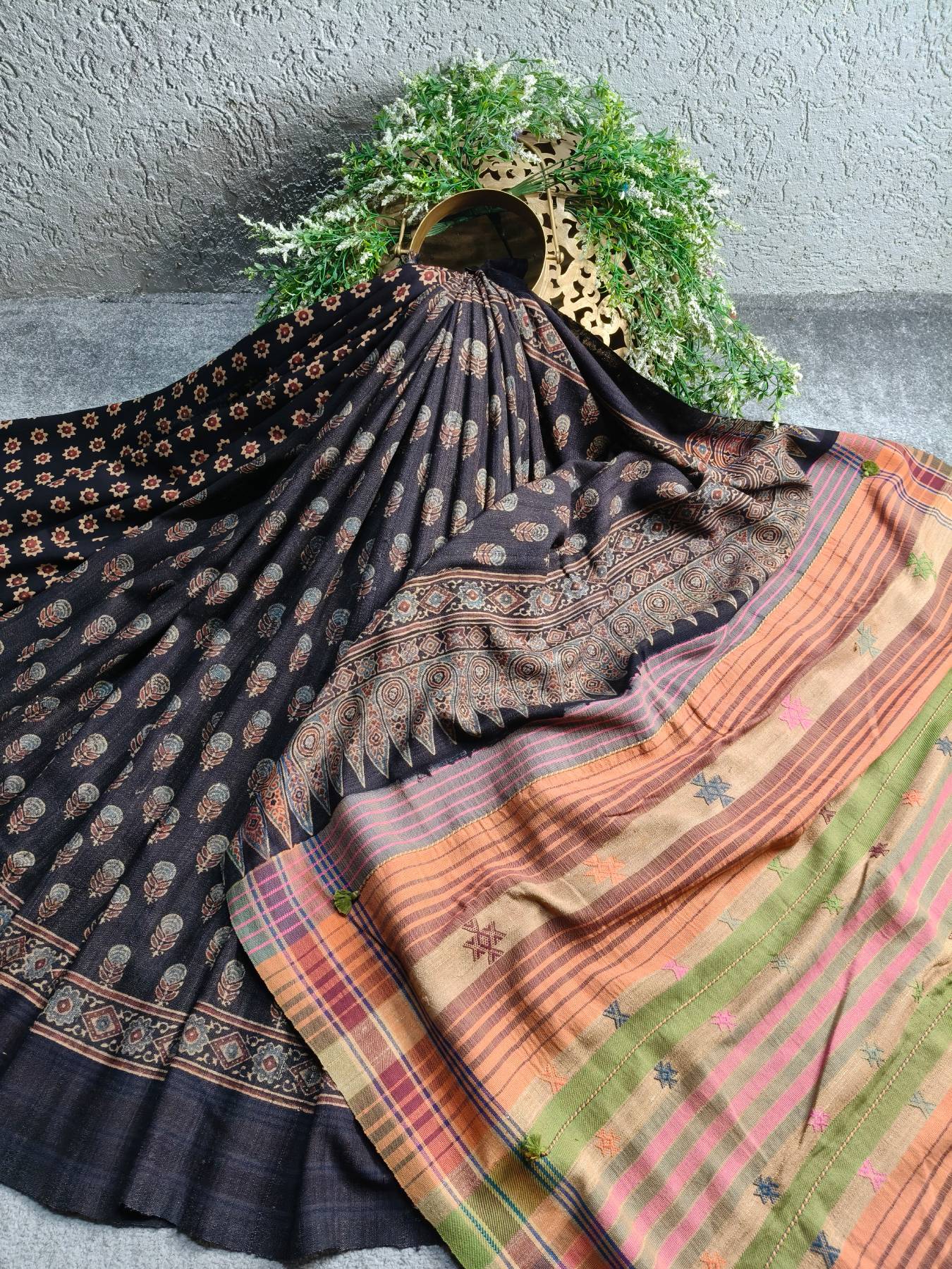 BLACK TASSAR PURE HANDLOOM BHUJODI SAREE