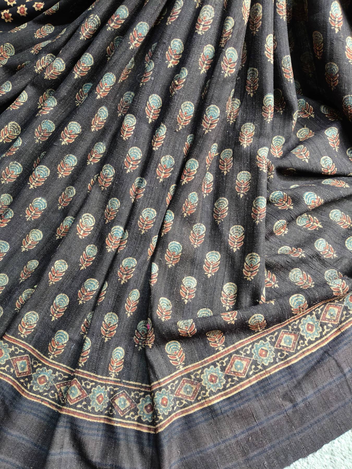 BLACK TASSAR PURE HANDLOOM BHUJODI SAREE